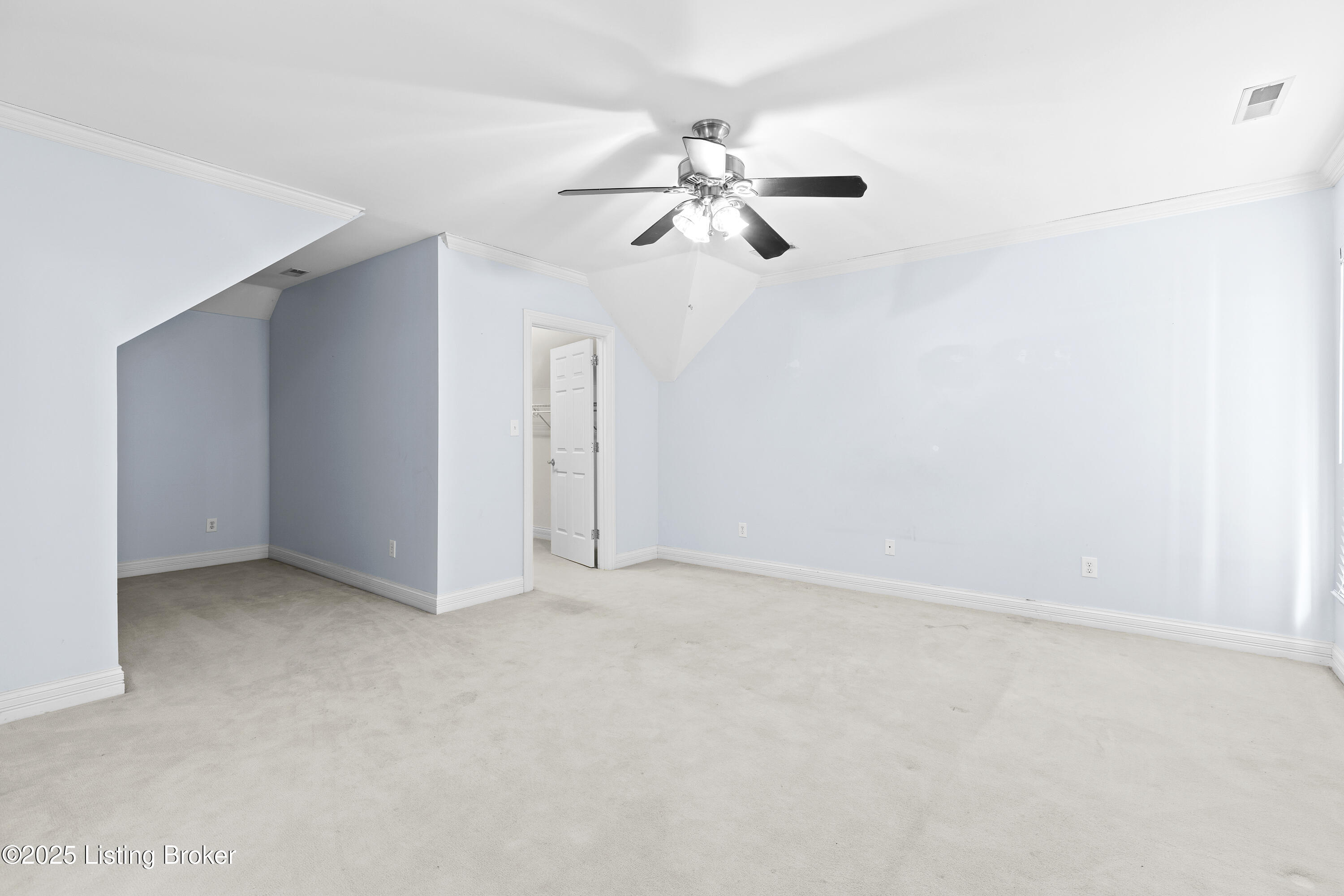 12030 Hunting Crest Dr