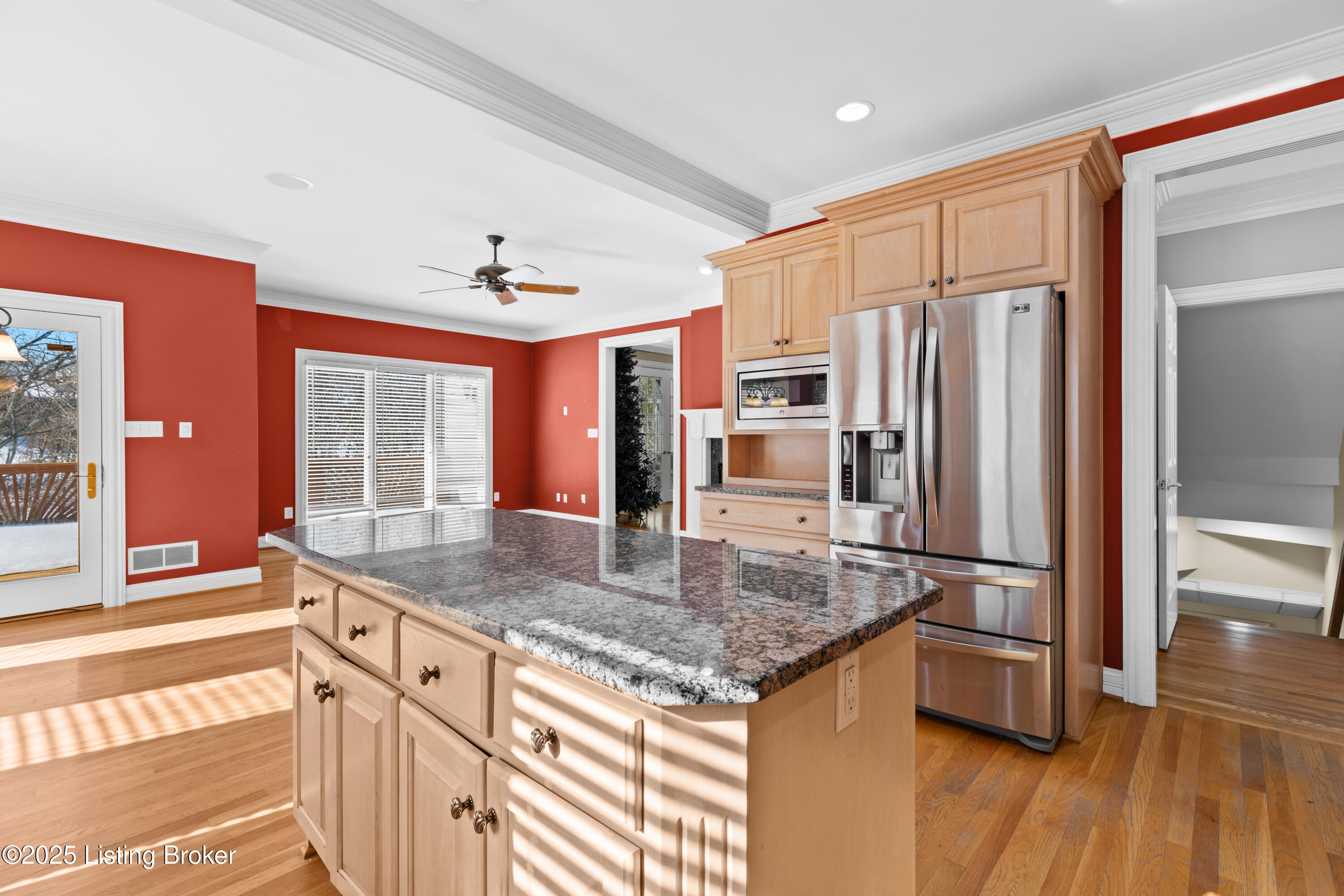 12030 Hunting Crest Dr