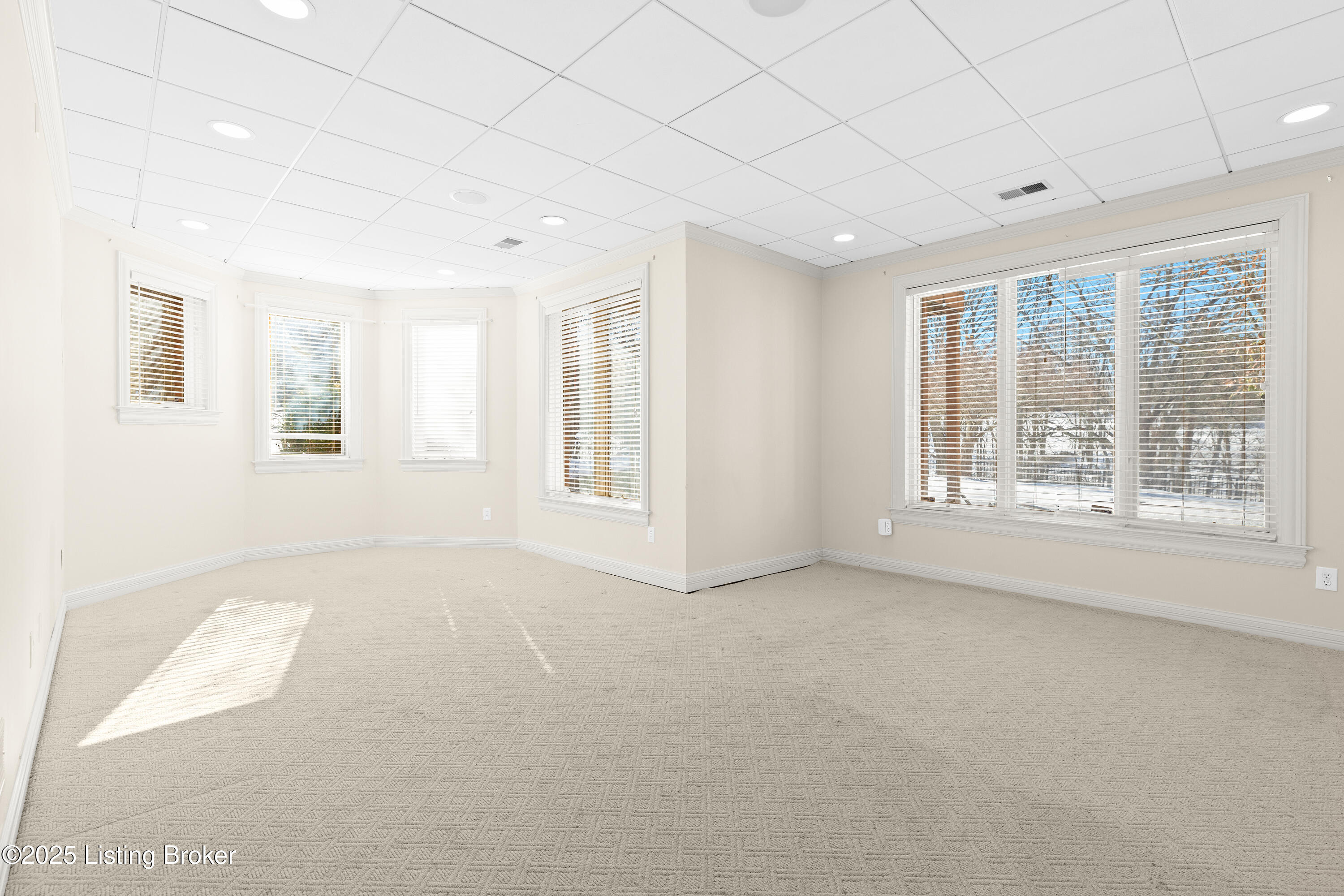 12030 Hunting Crest Dr
