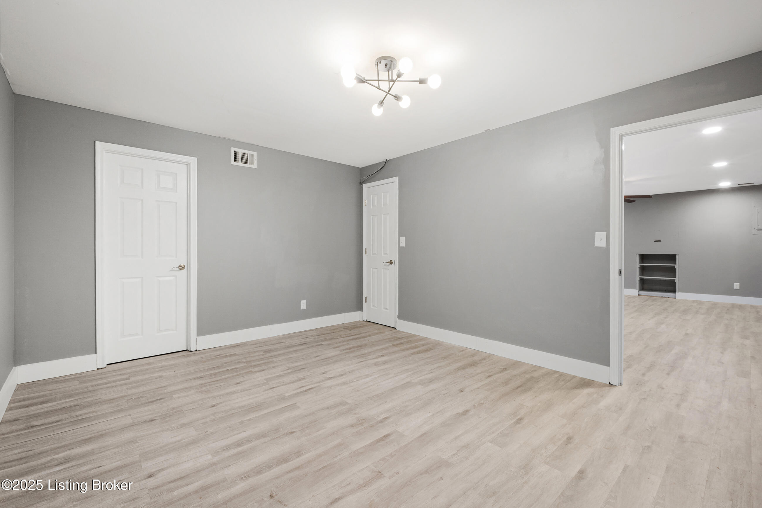 8501 Mingo Ct