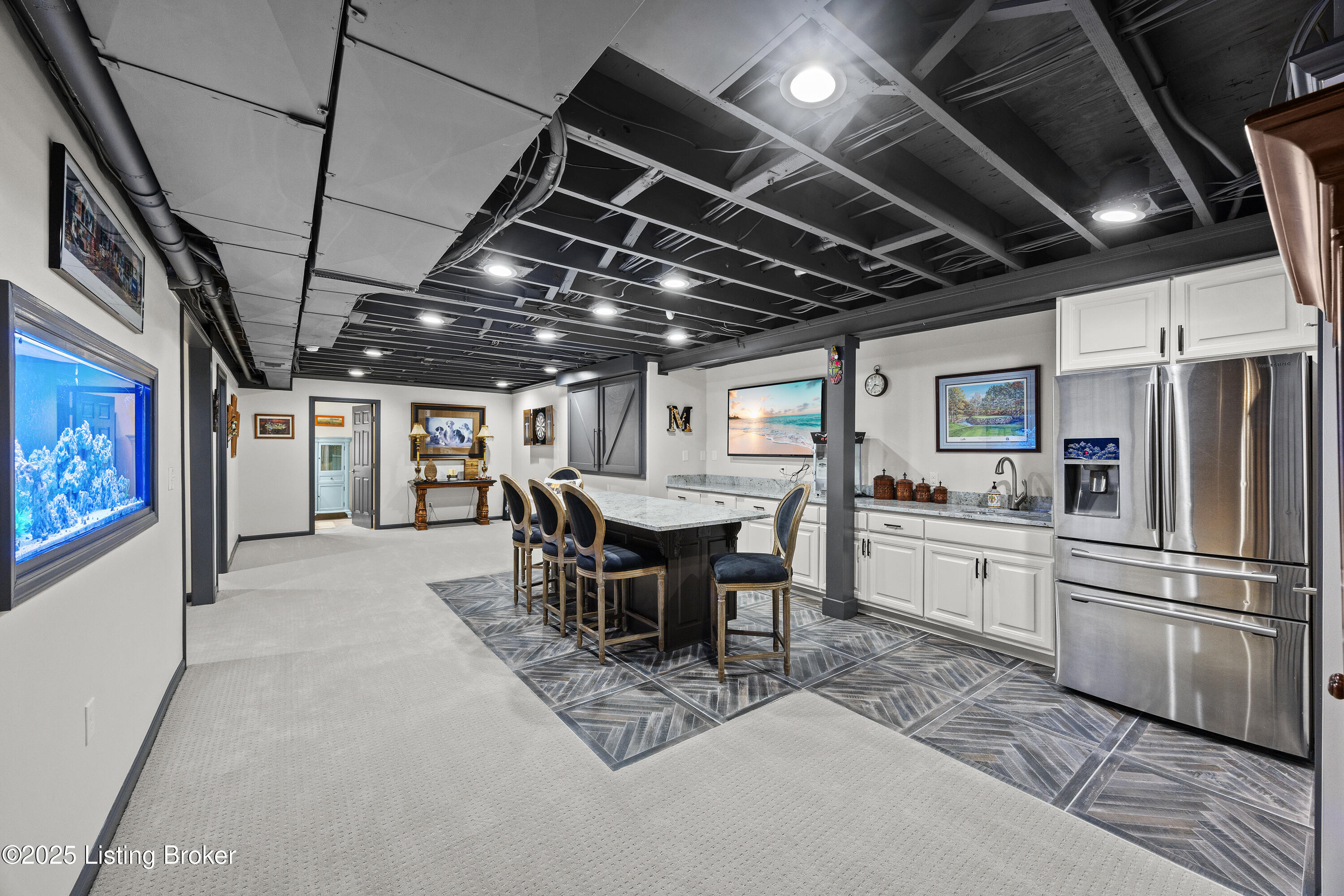 6014 Regal Springs Dr