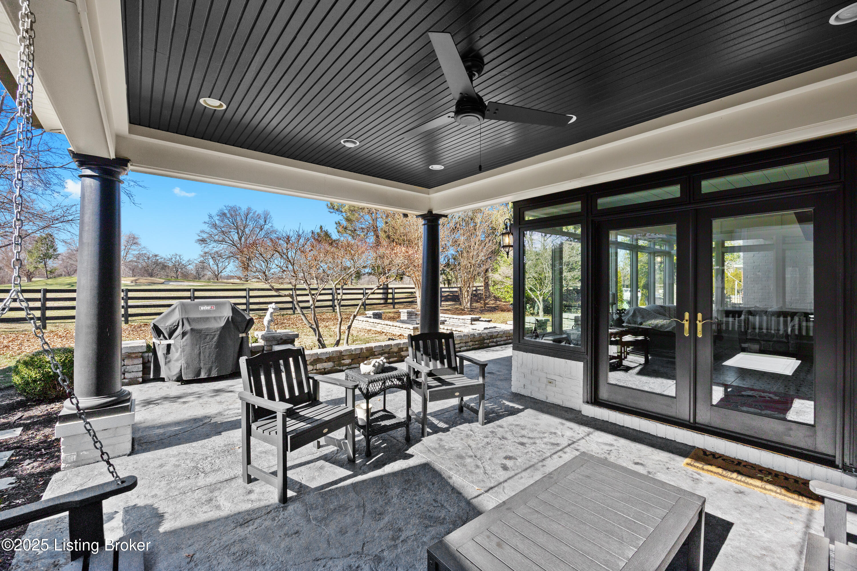6014 Regal Springs Dr
