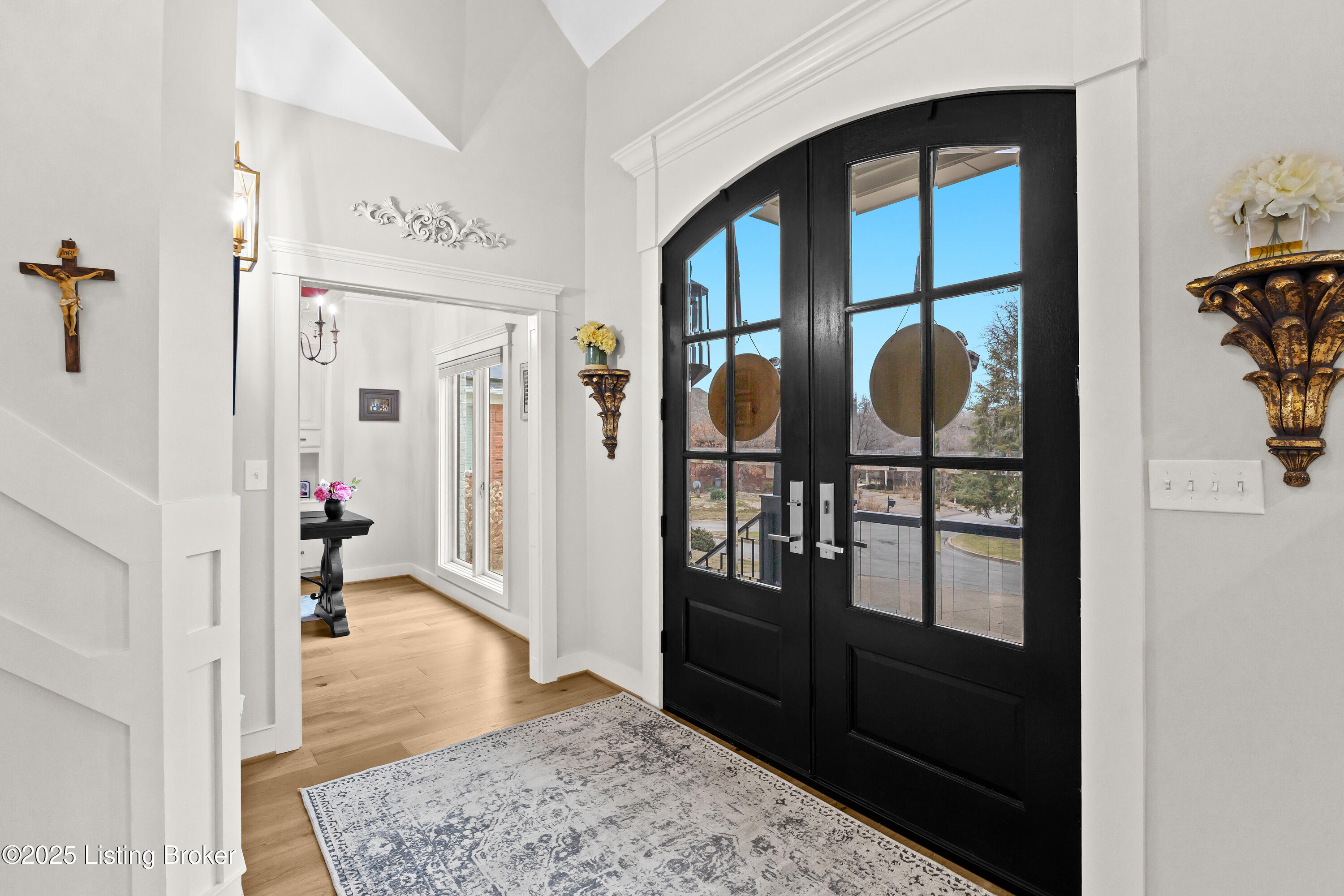 6014 Regal Springs Dr