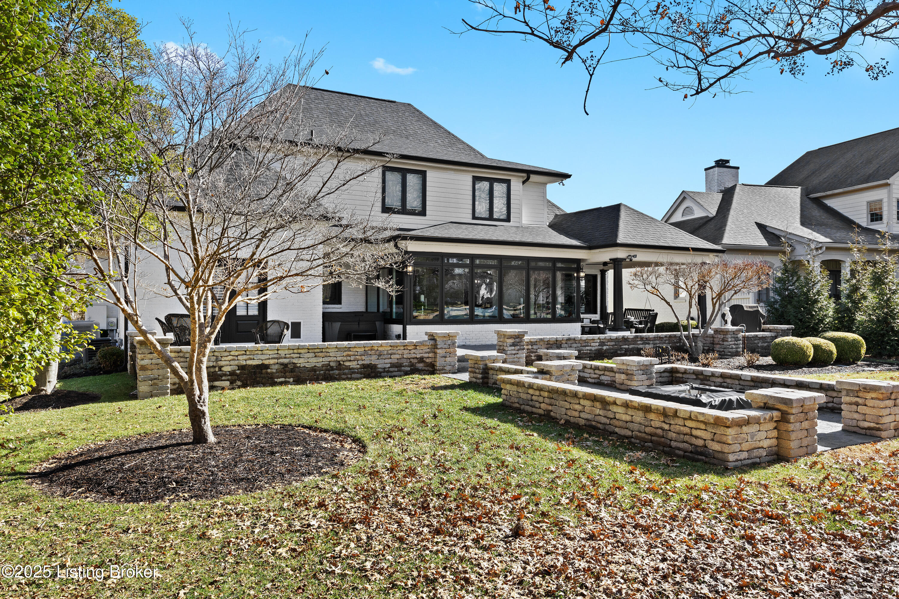 6014 Regal Springs Dr