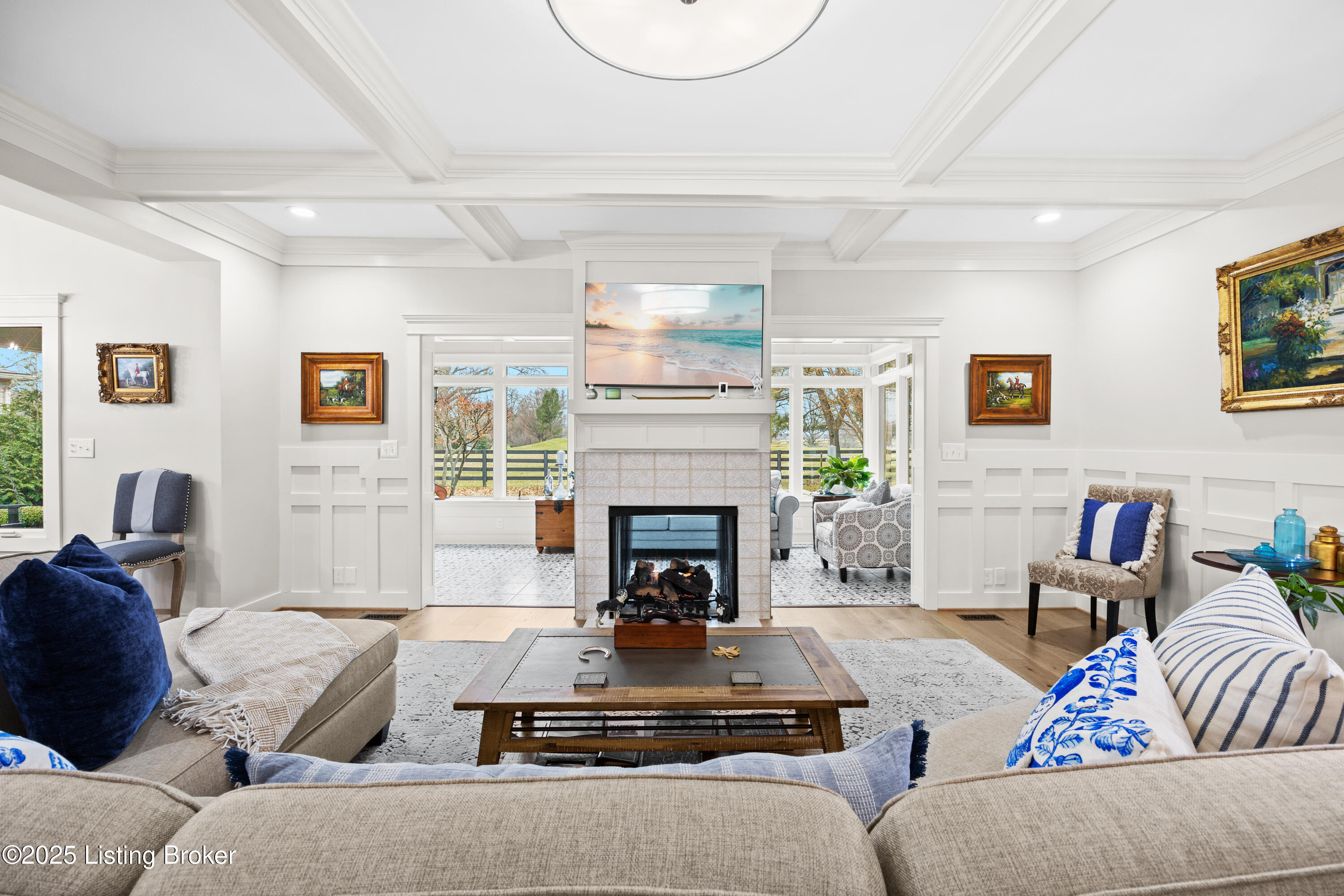 6014 Regal Springs Dr