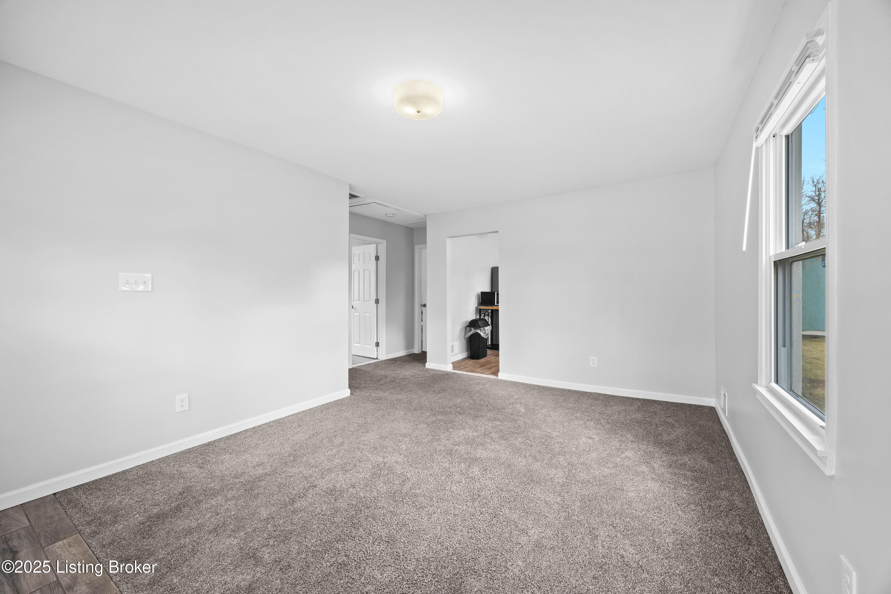 9809 Carlton Dr
