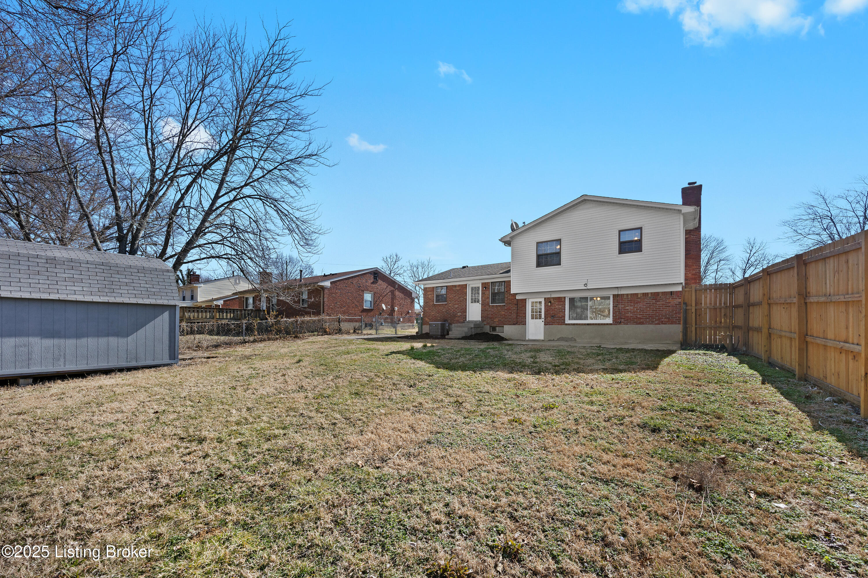 5308 Sprucewood Dr