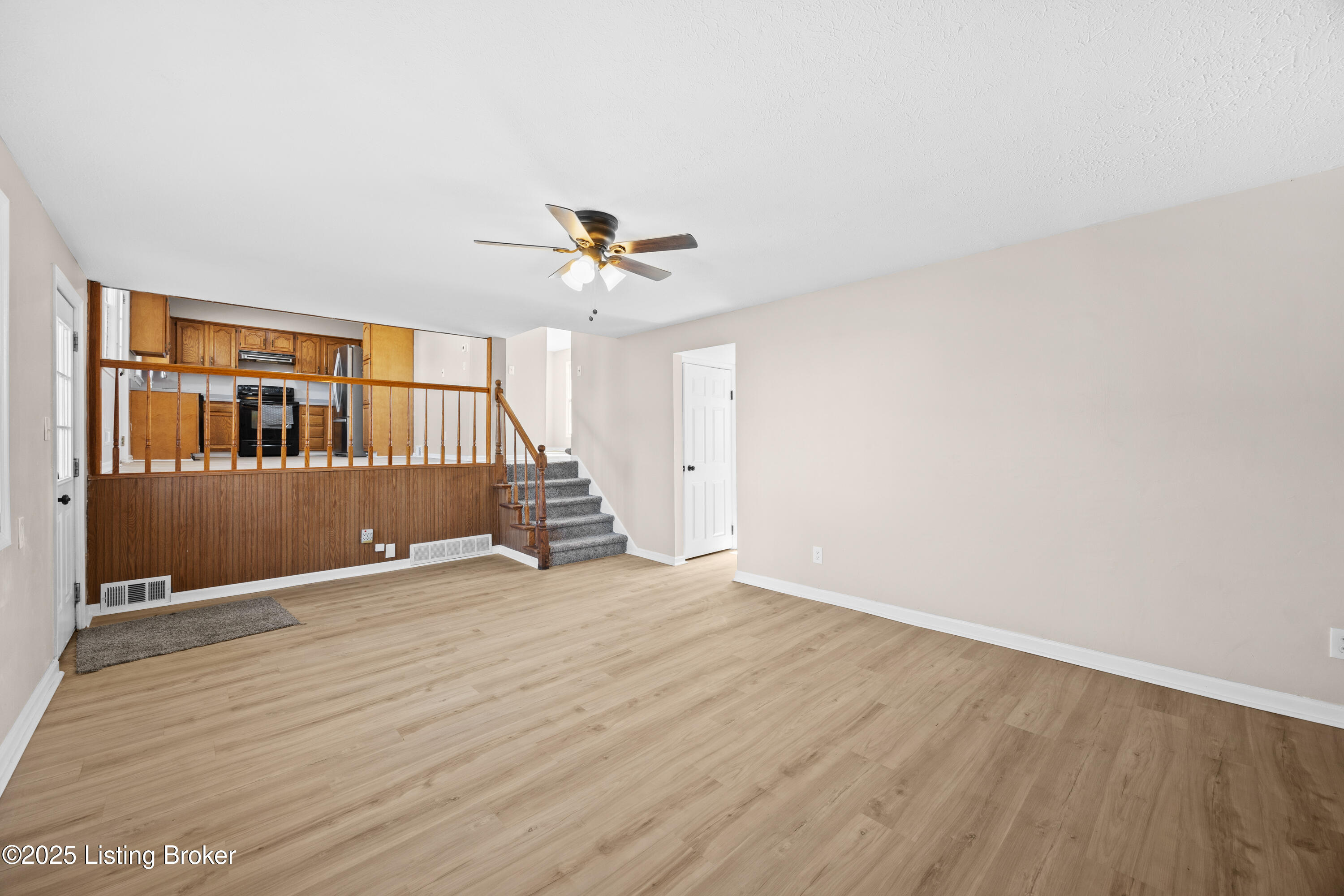 5308 Sprucewood Dr