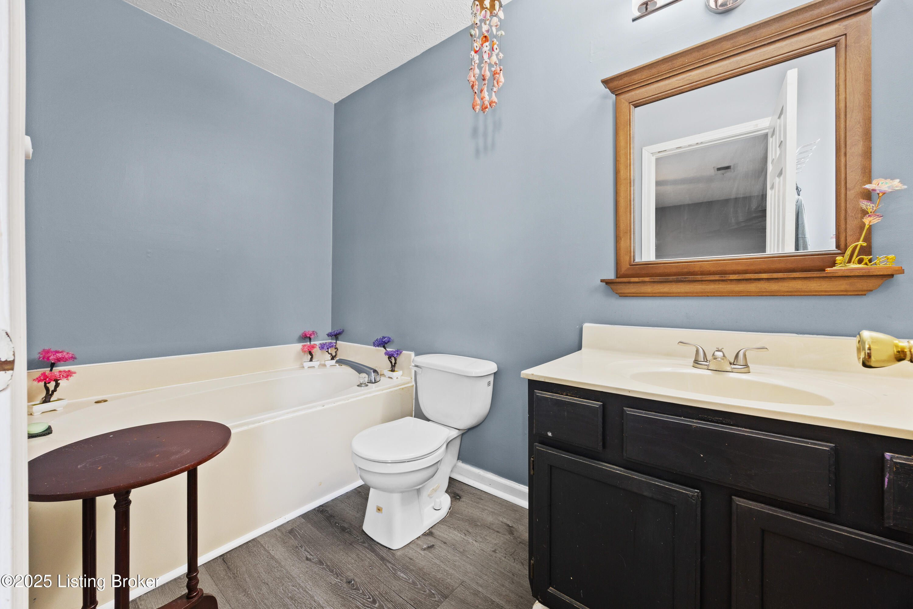 5511 Binbrook Dr
