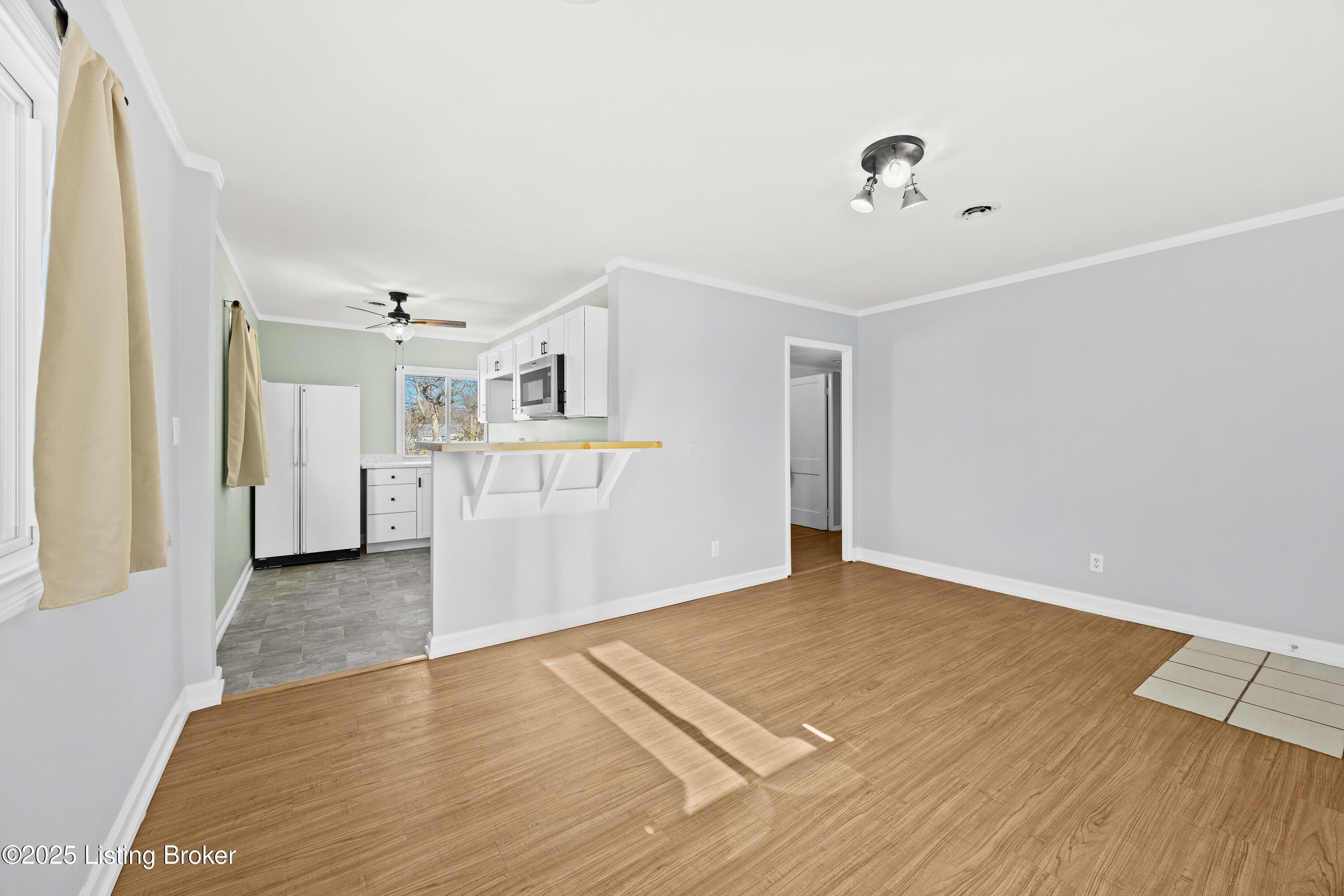 210 Bonnie Ln