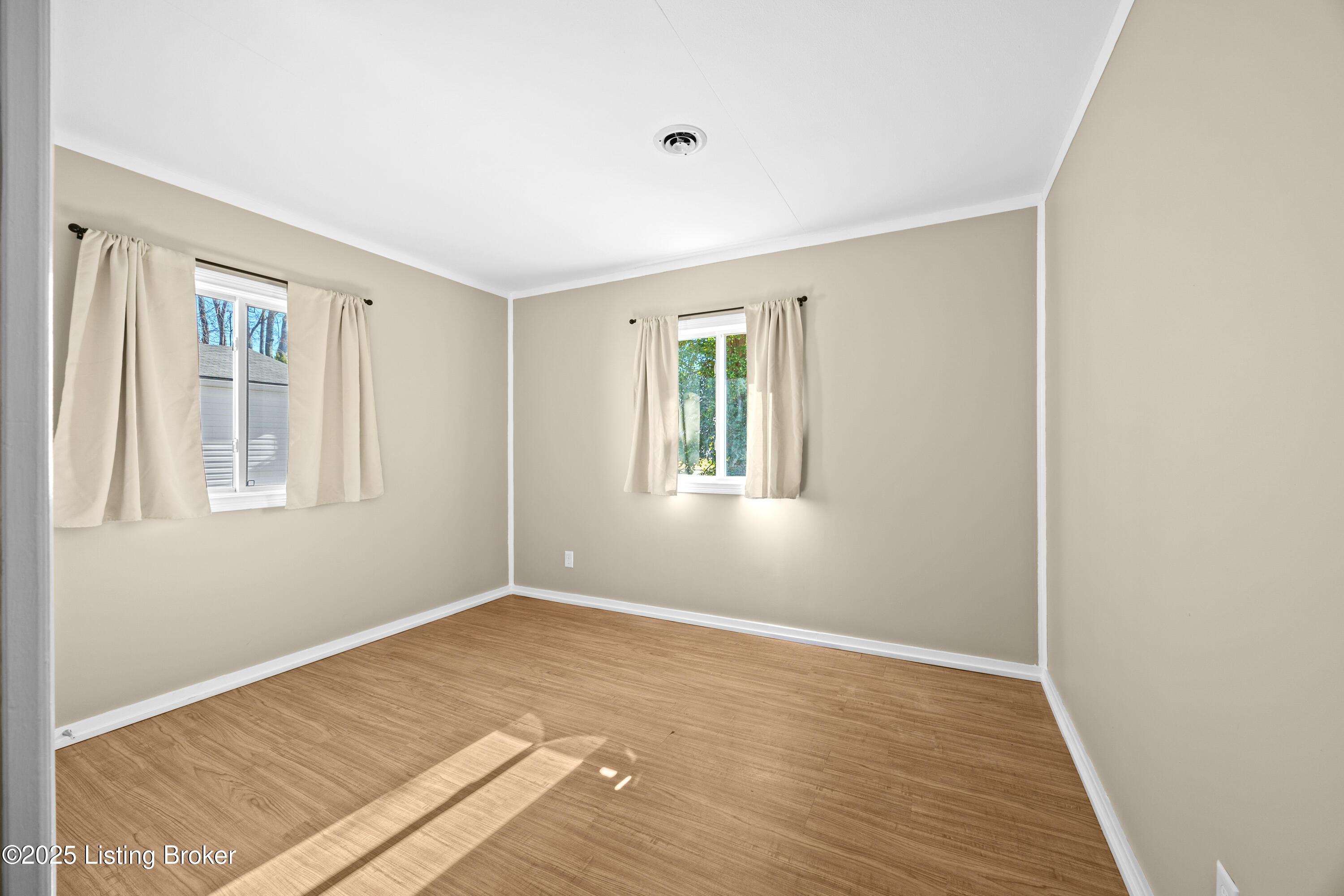 210 Bonnie Ln