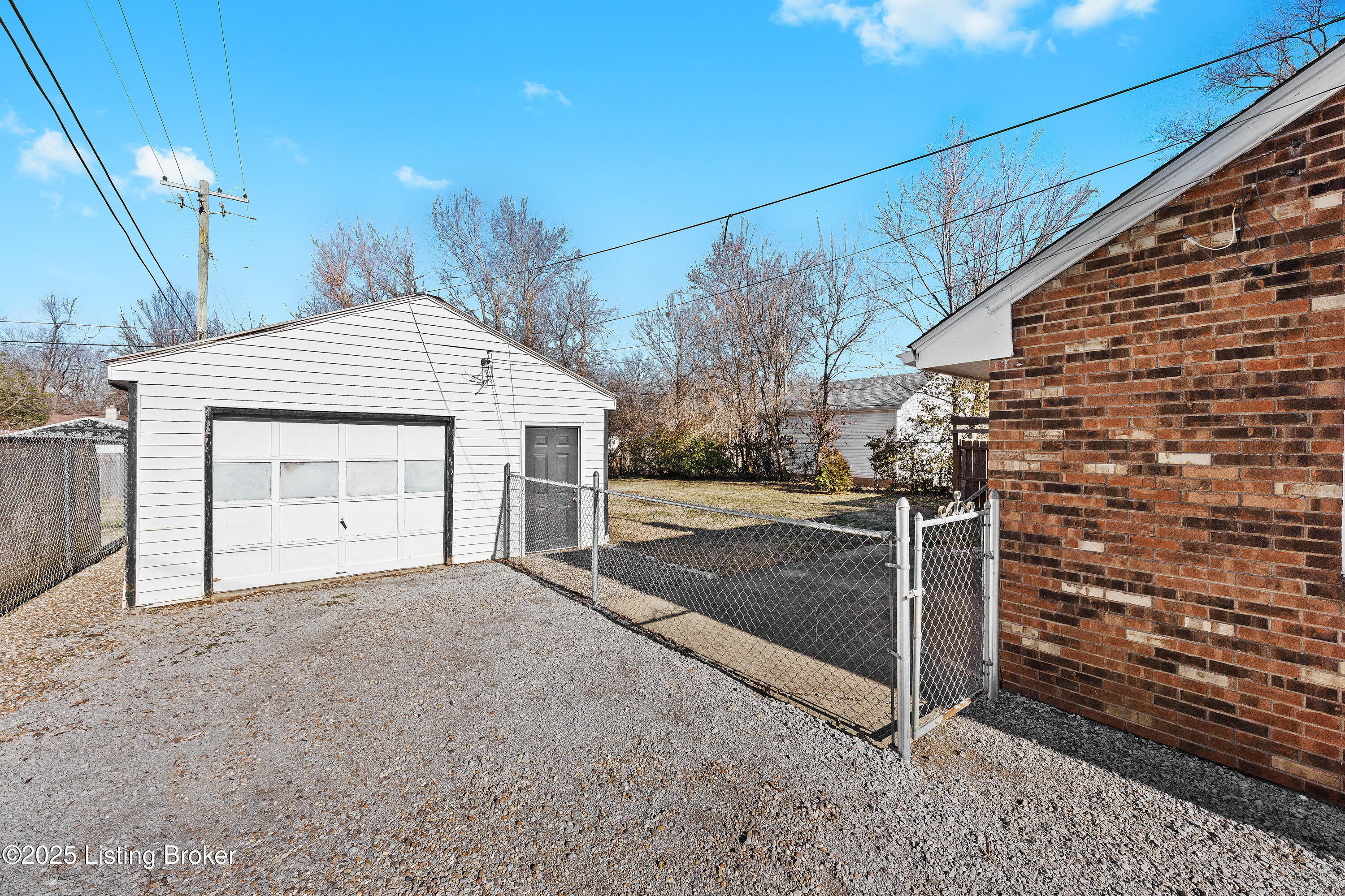 210 Bonnie Ln