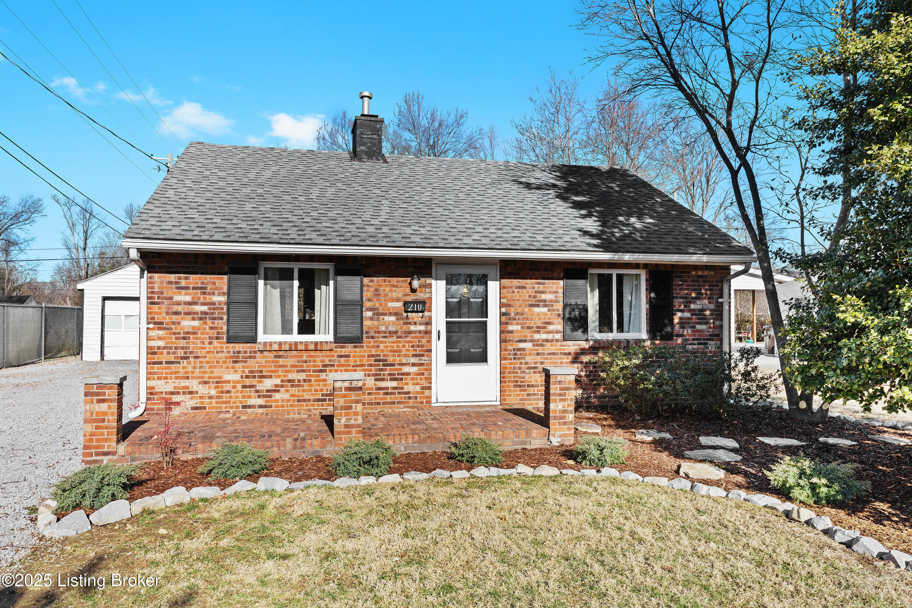 210 Bonnie Ln