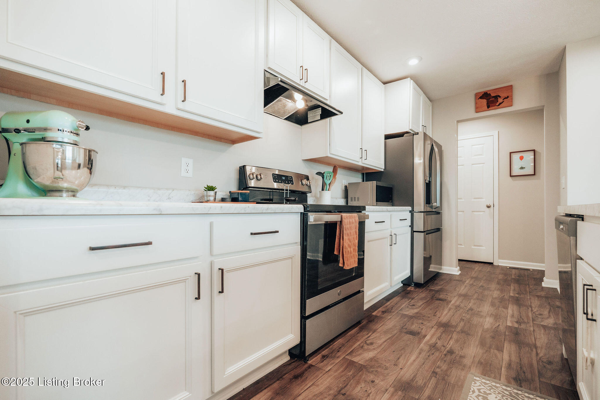 398 Birchwood Dr