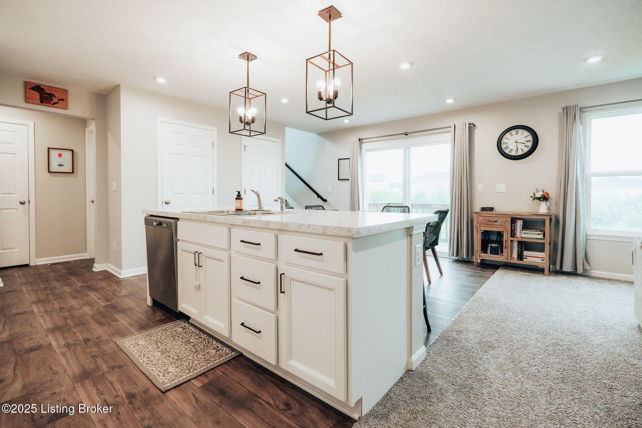 398 Birchwood Dr