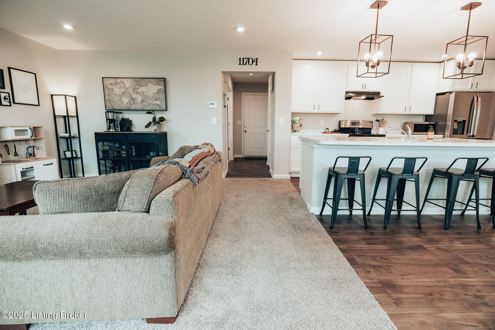 398 Birchwood Dr