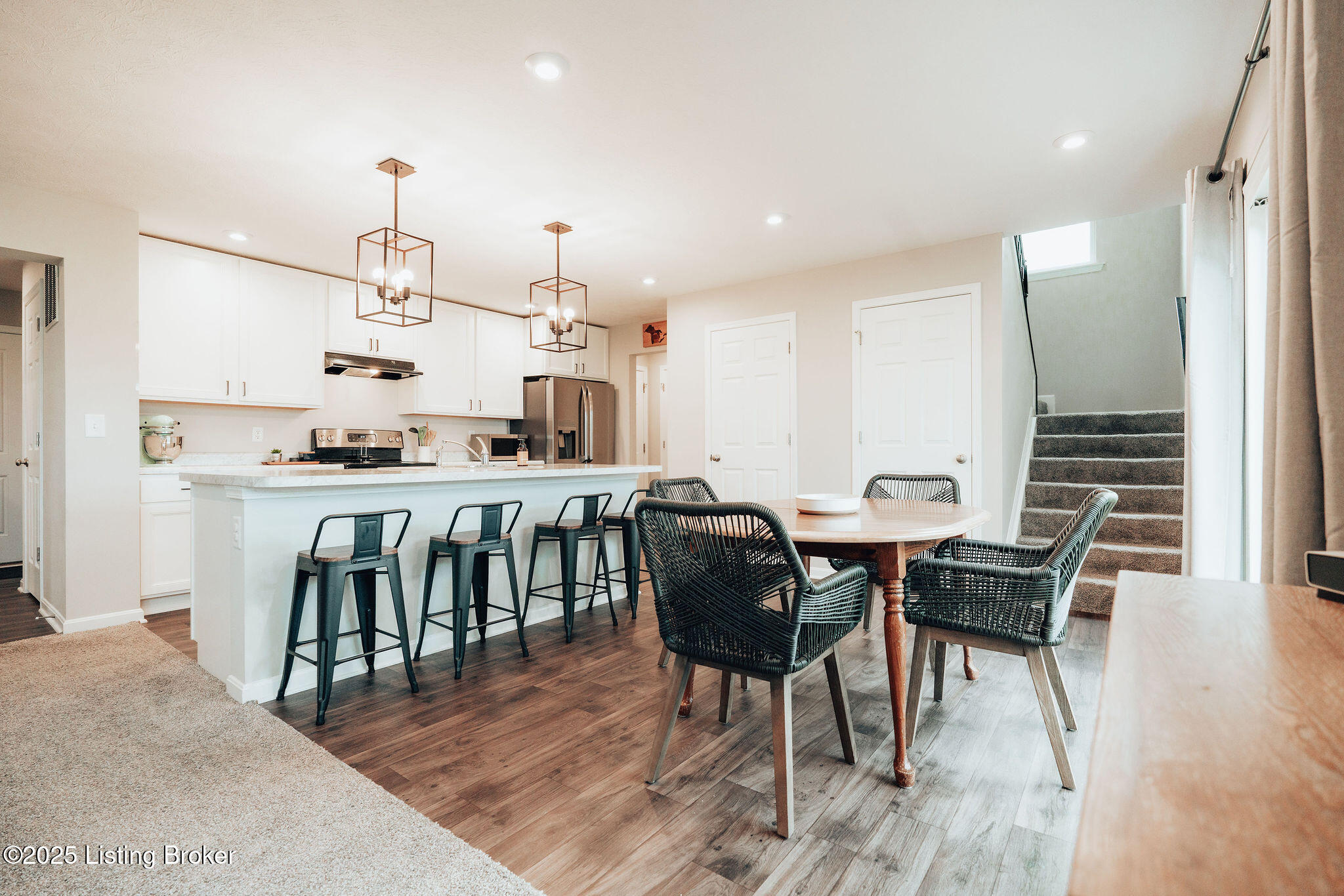 398 Birchwood Dr