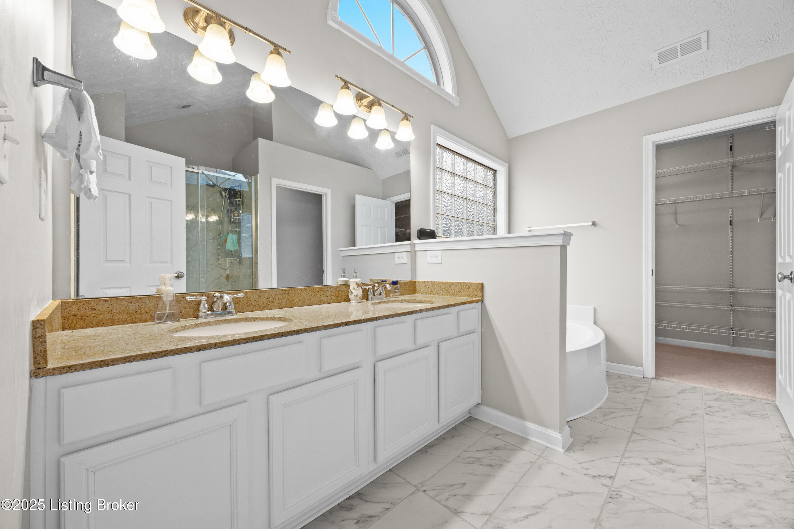 10729 Copper Ridge Dr