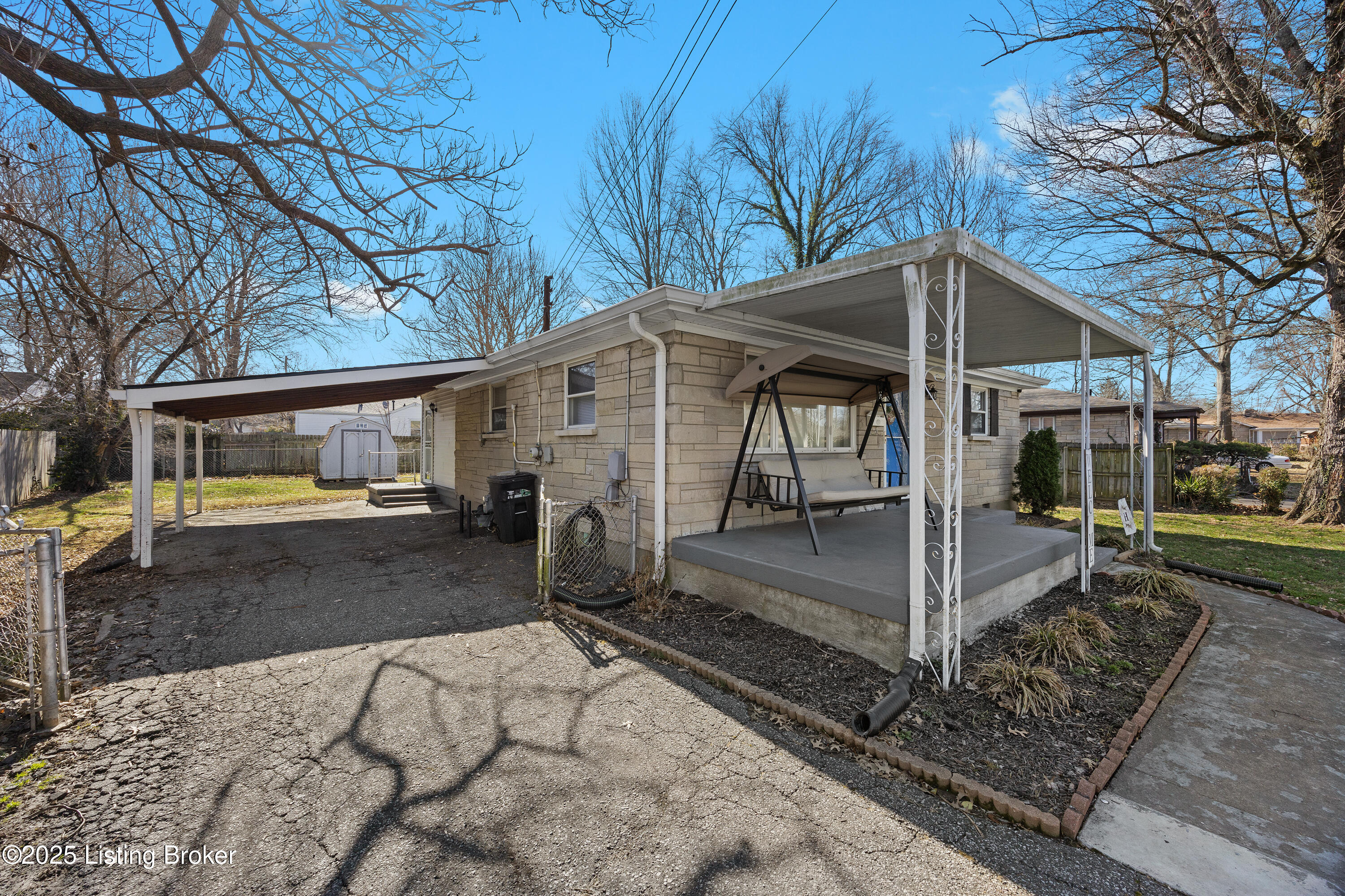4925 Hyde Park Dr
