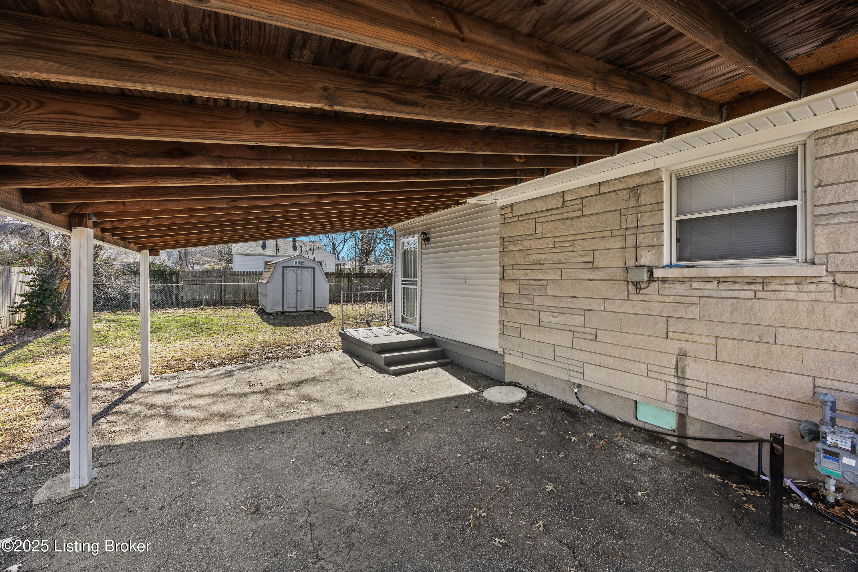 4925 Hyde Park Dr
