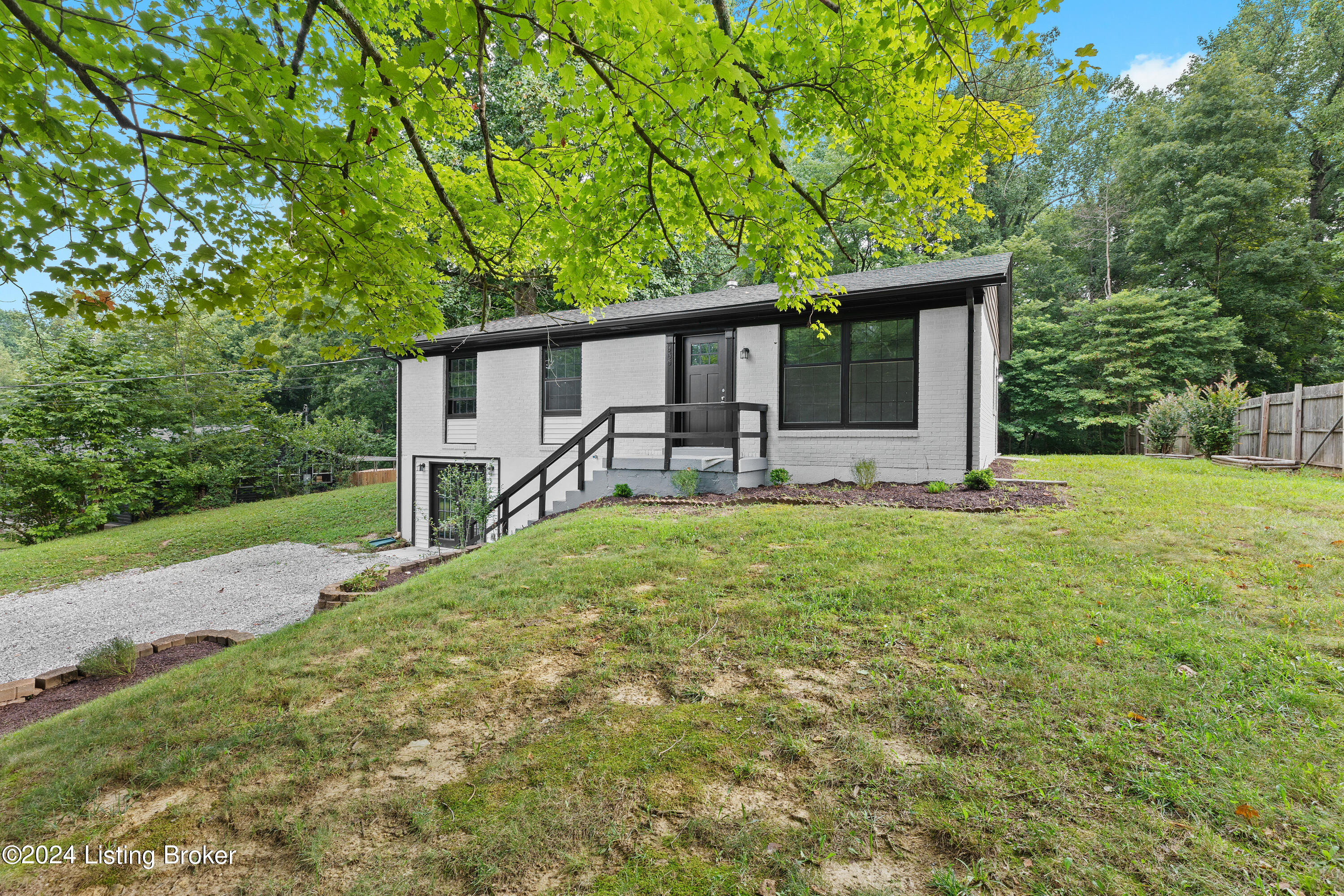 455 Wildwood Dr