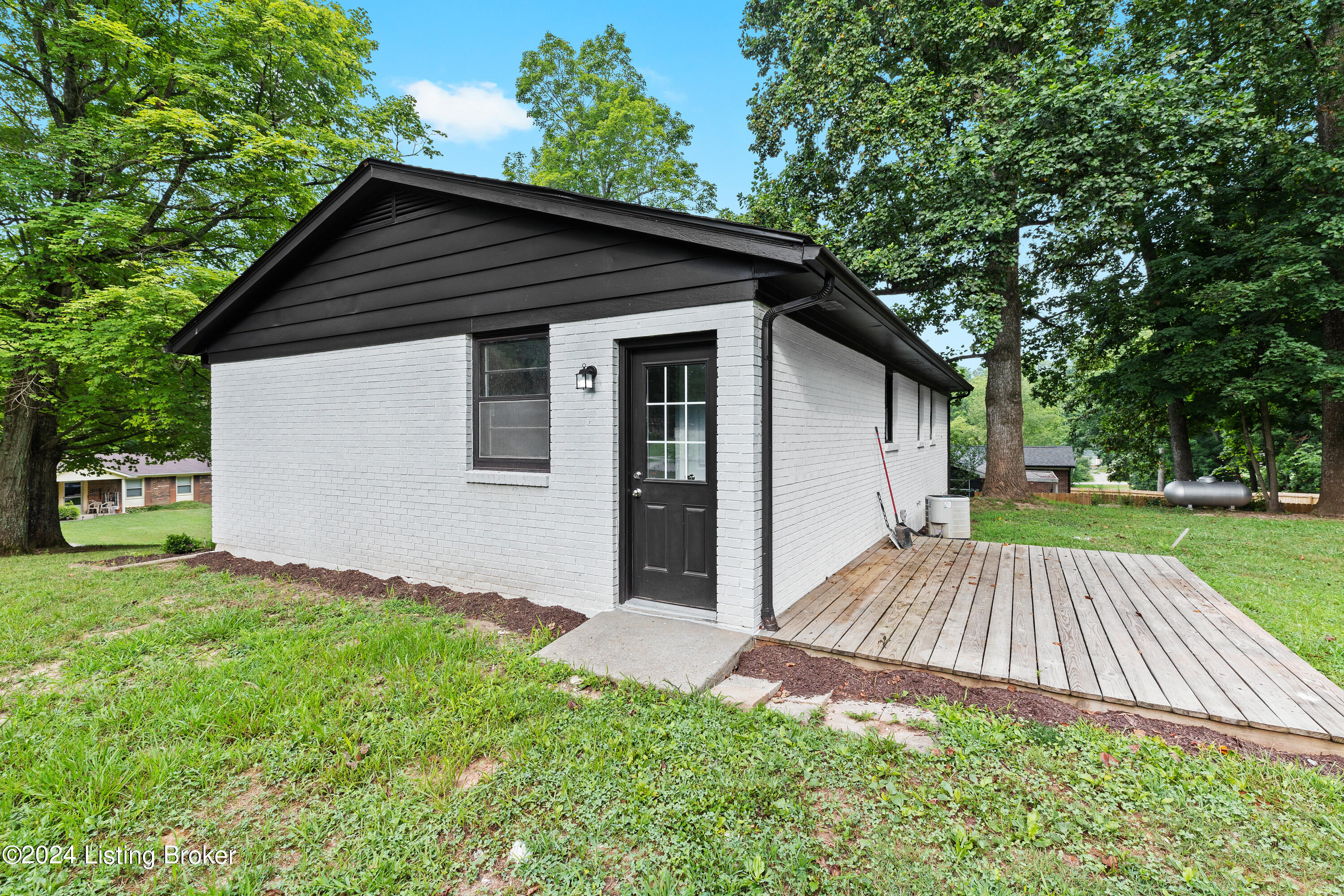 455 Wildwood Dr