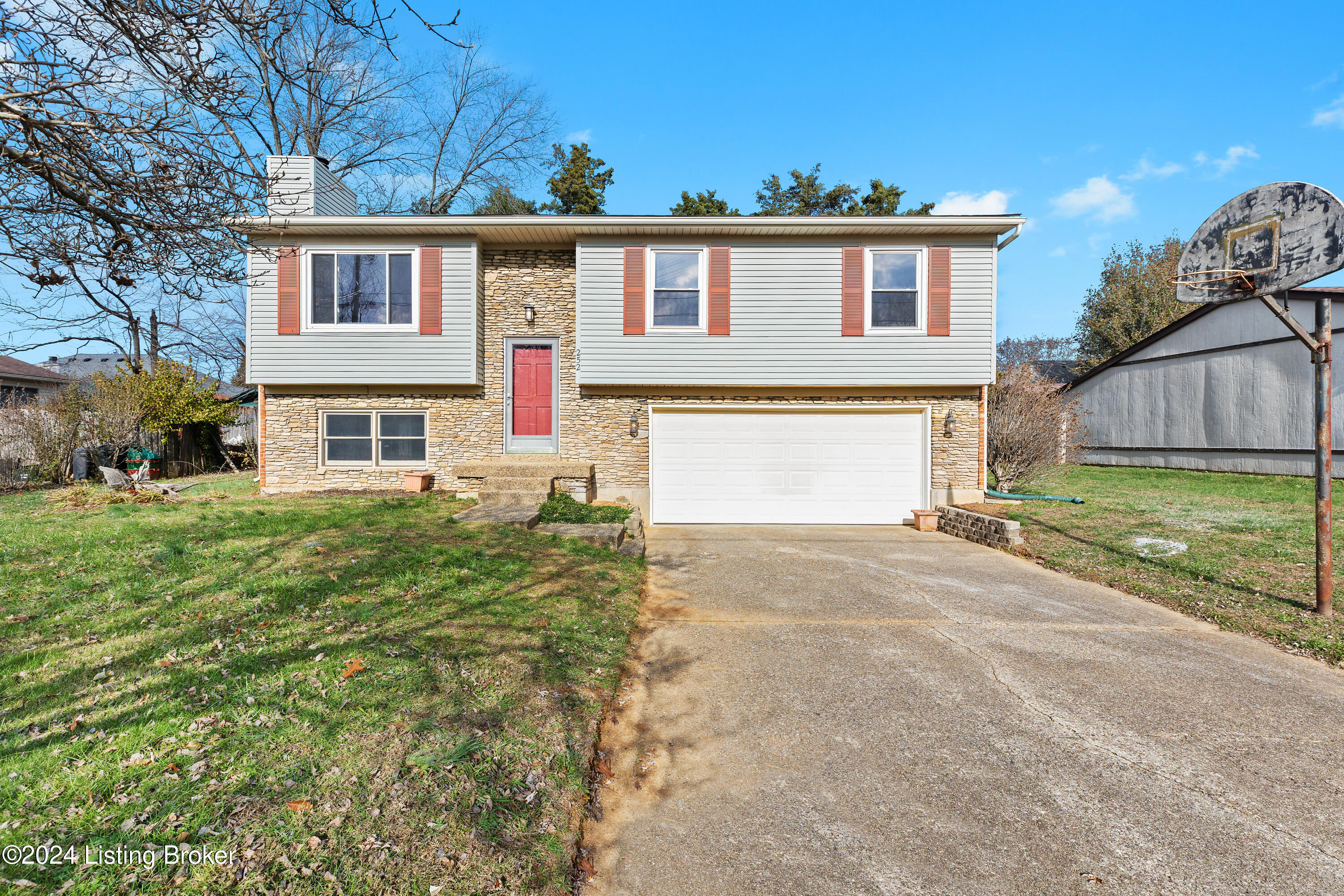 252 Elaine Way