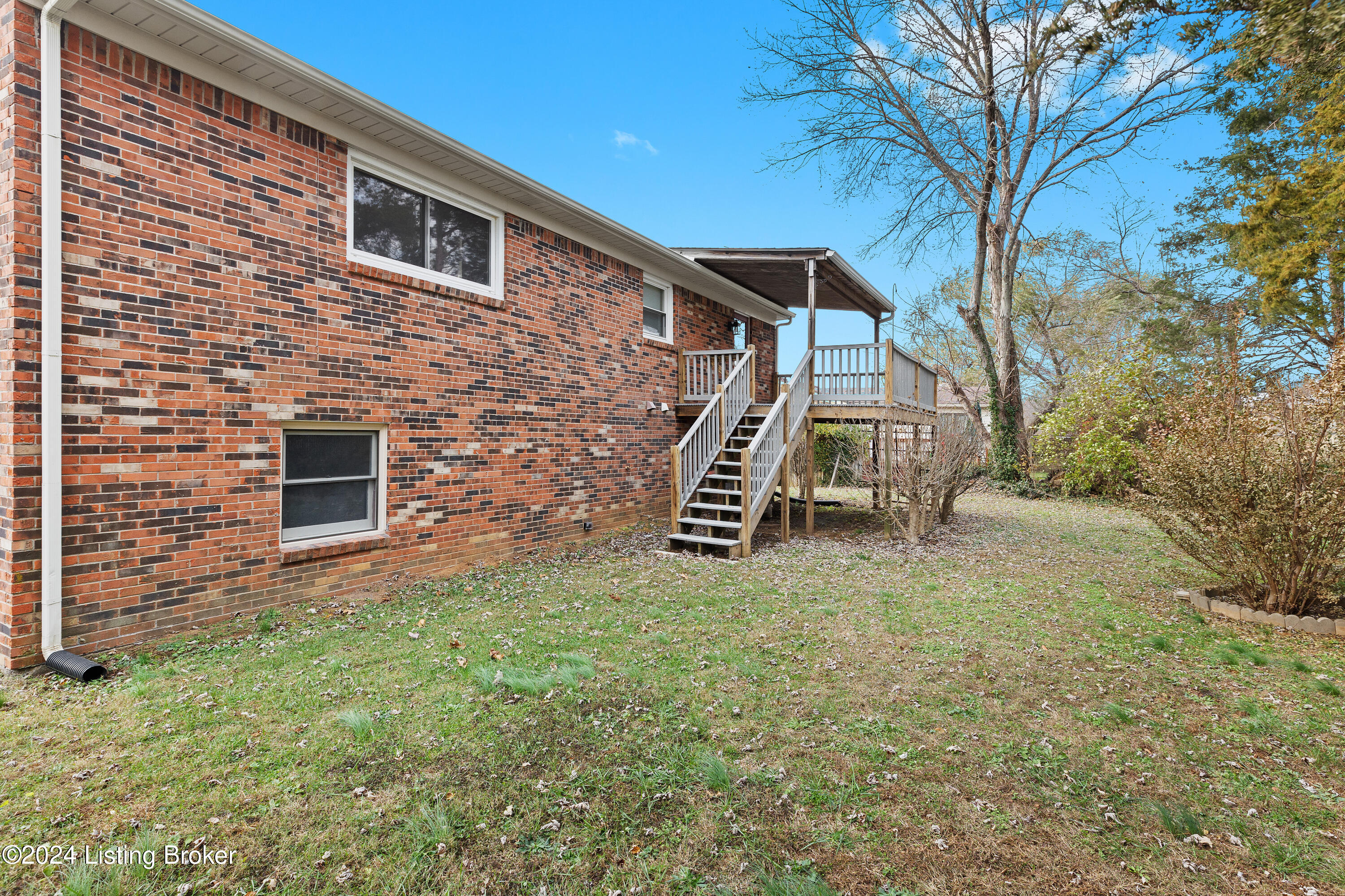 252 Elaine Way
