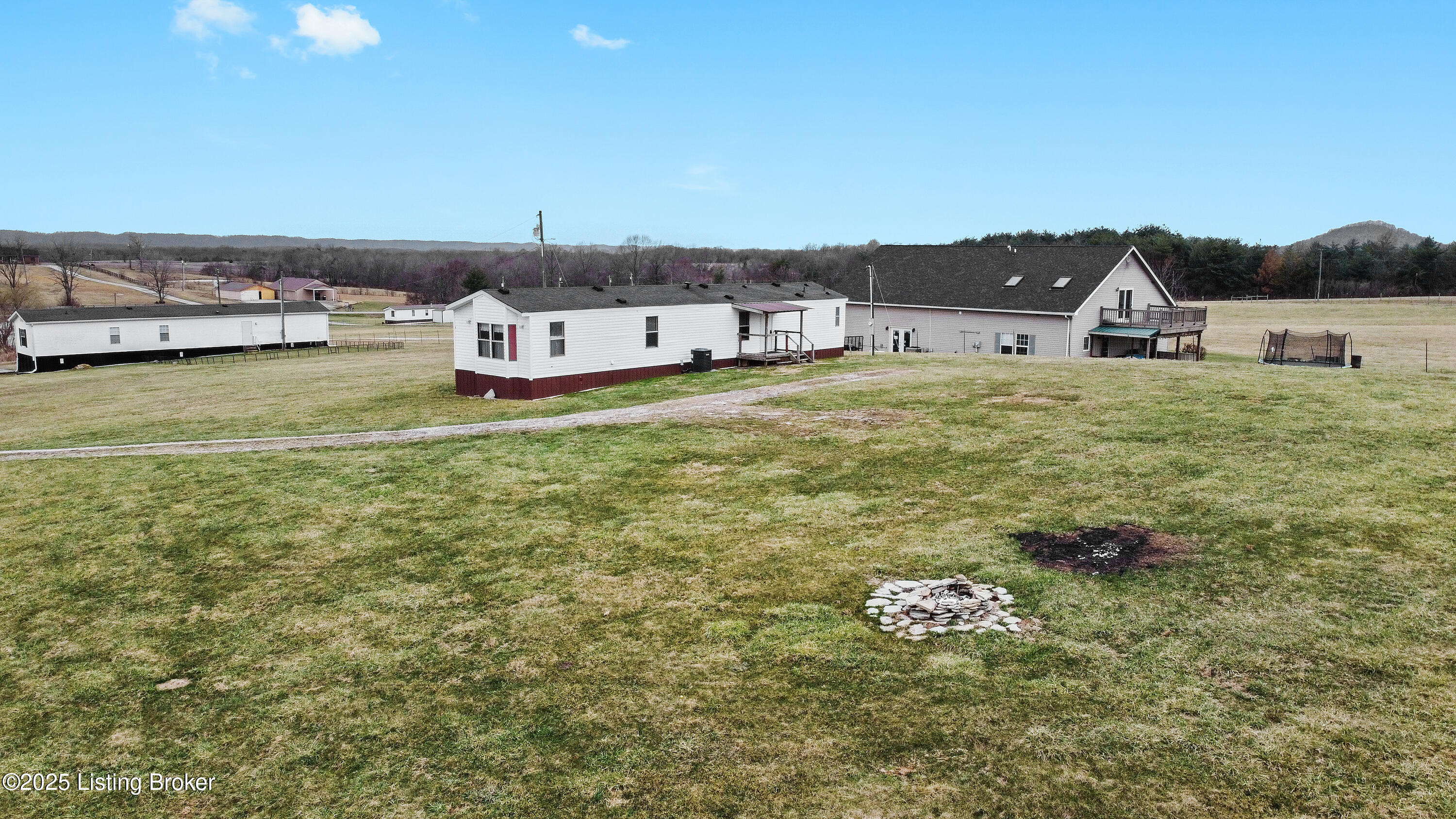 135 Sam Newton Ln