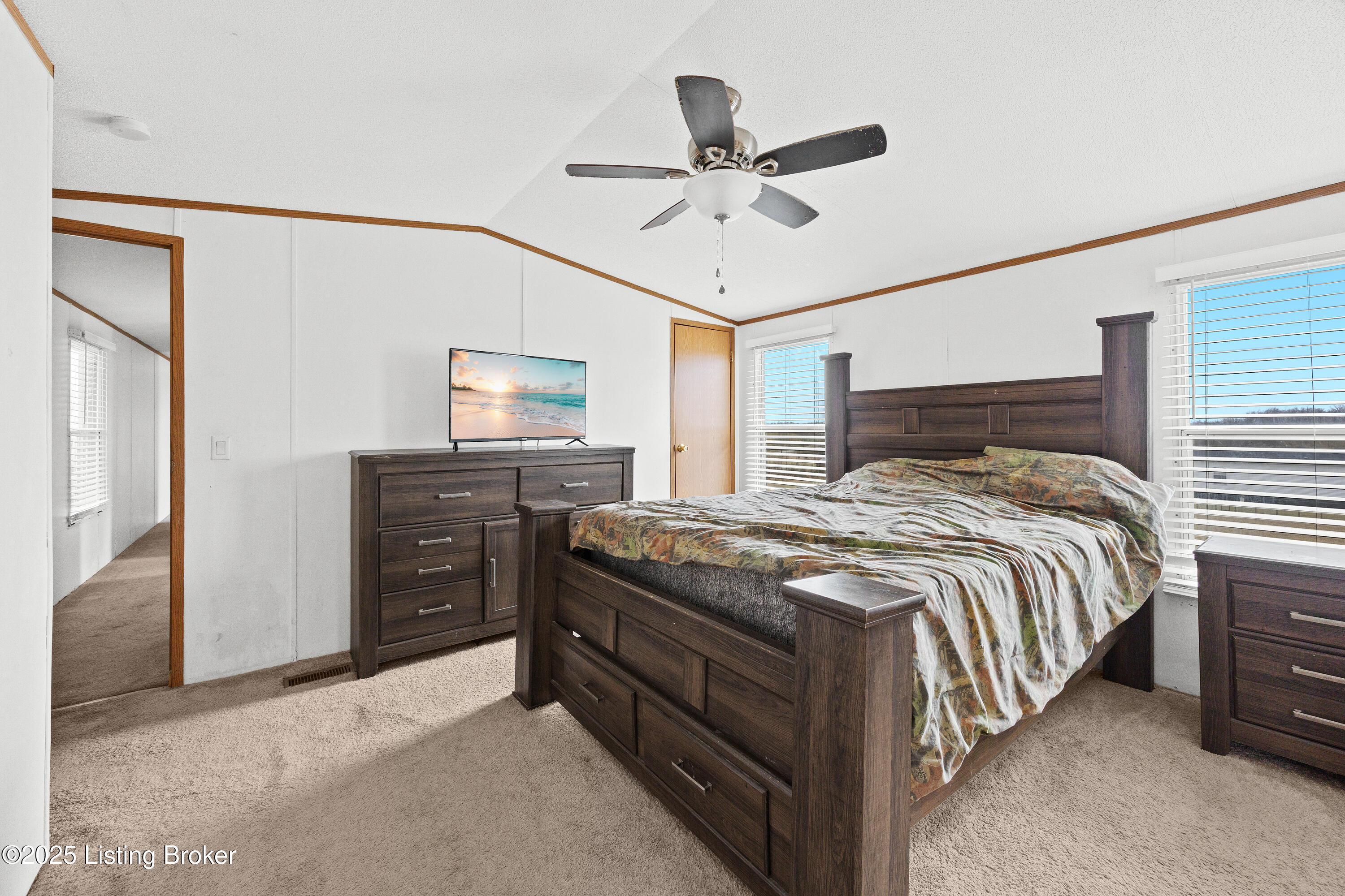 135 Sam Newton Ln