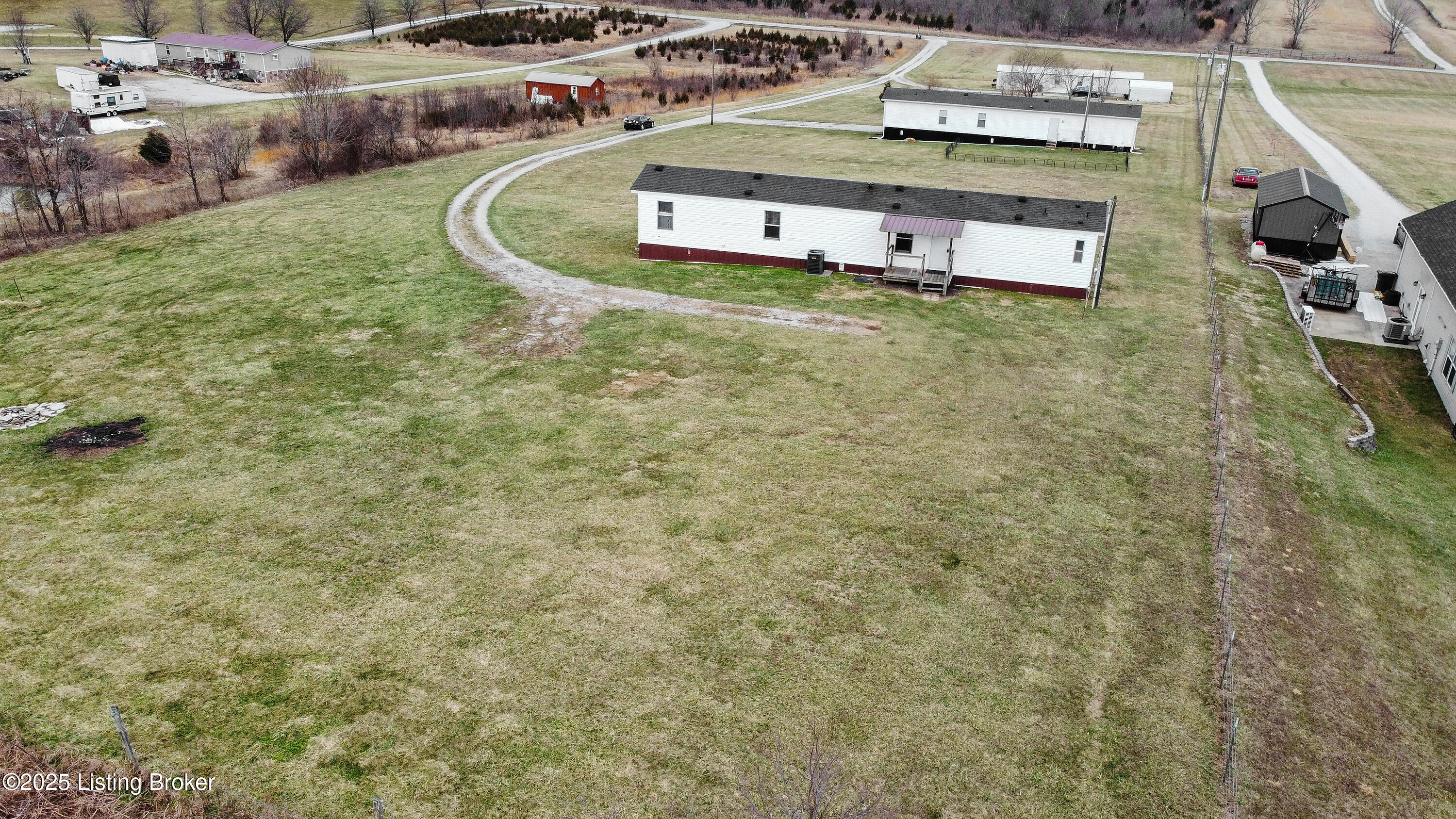135 Sam Newton Ln