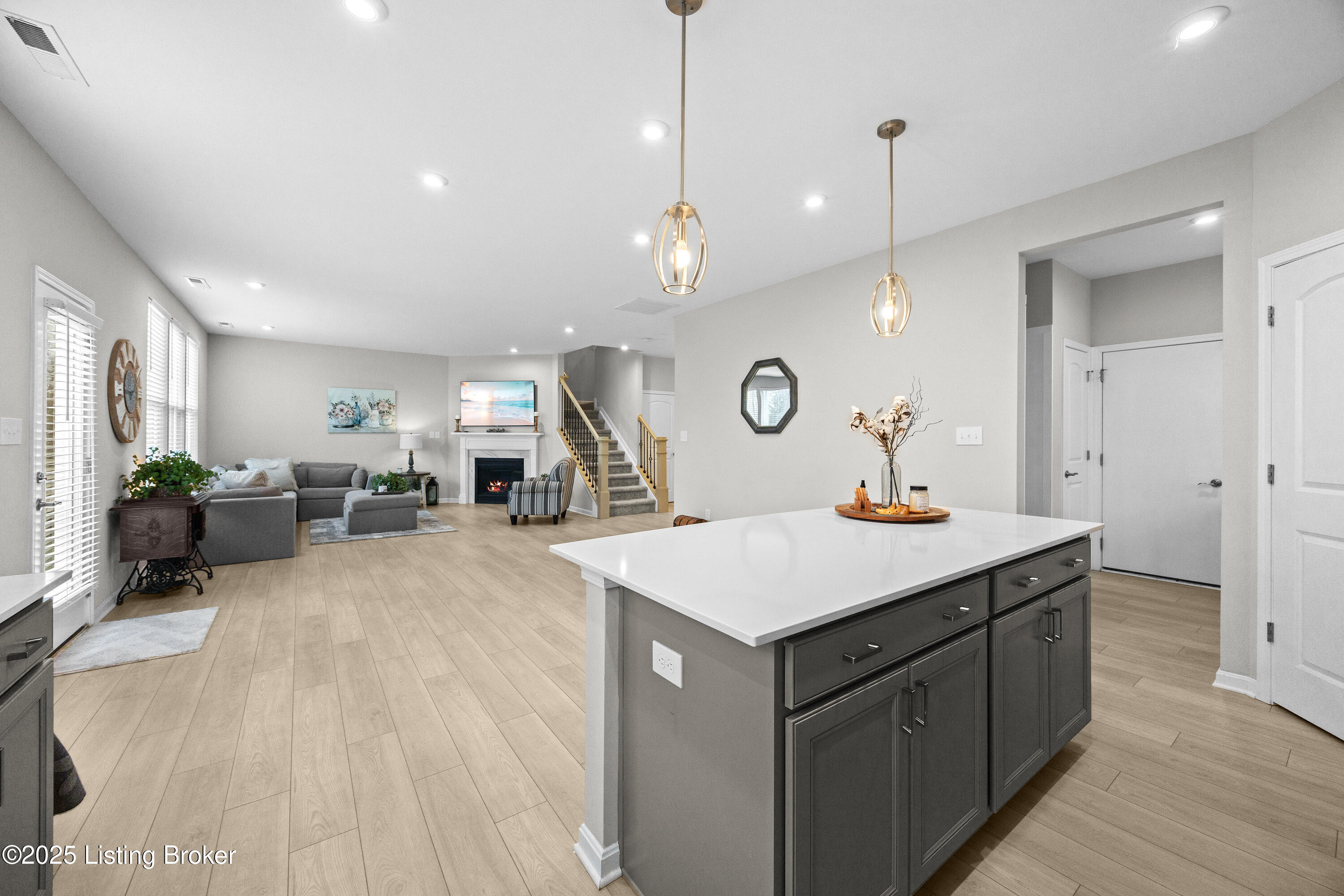 3942 Creek Meadow Dr