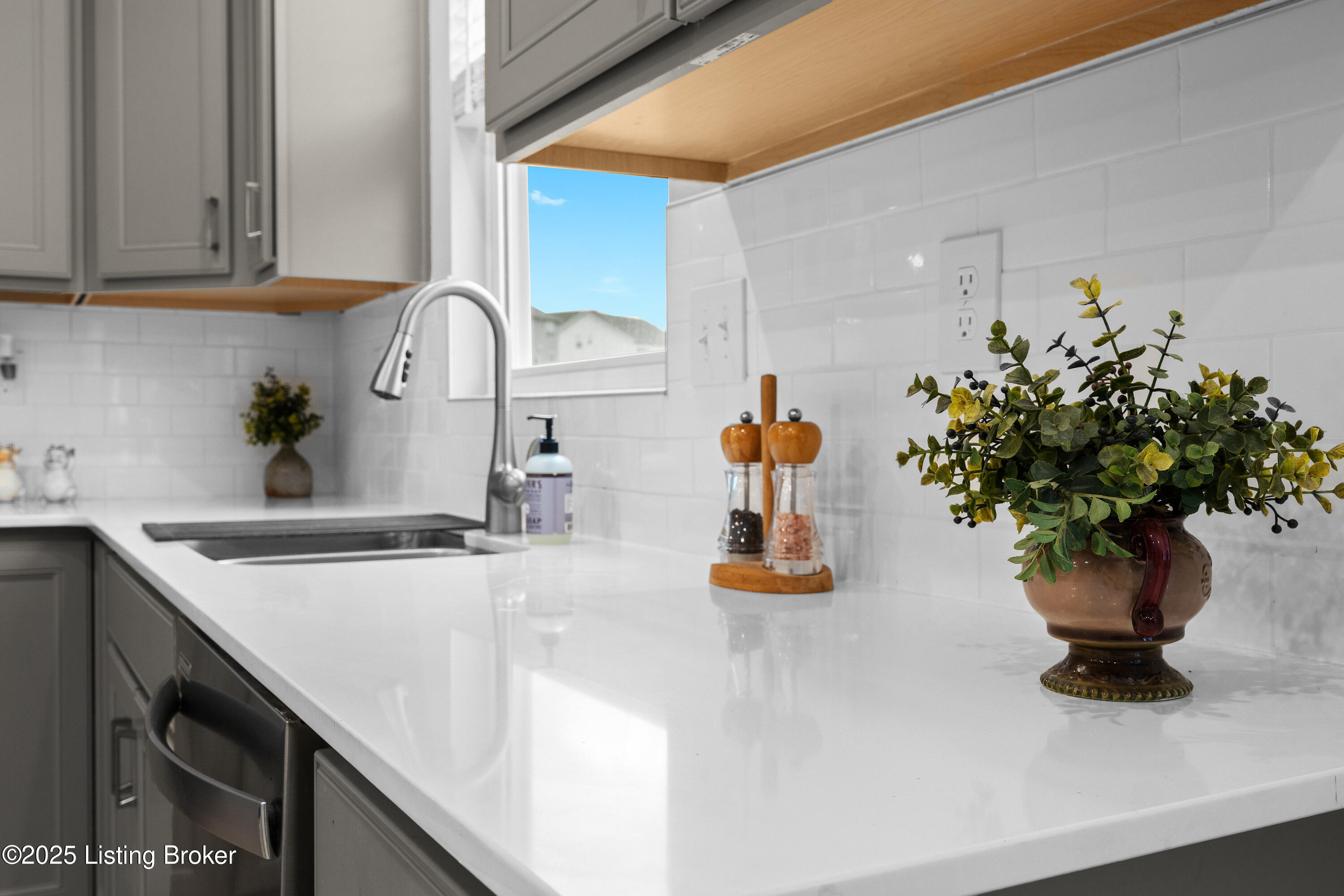 3942 Creek Meadow Dr