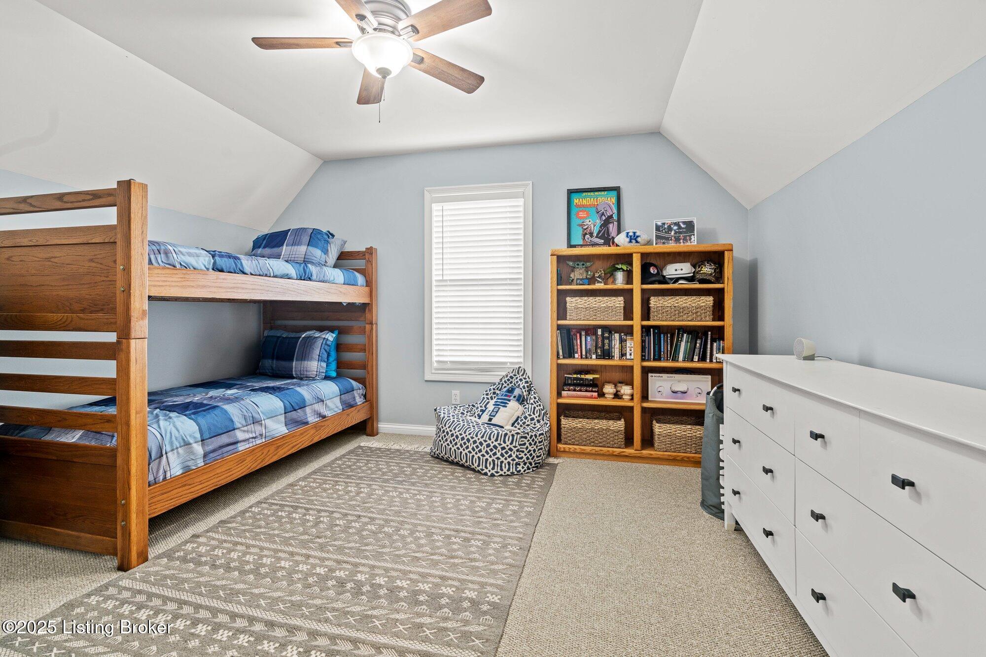 113 Stoneledge Dr