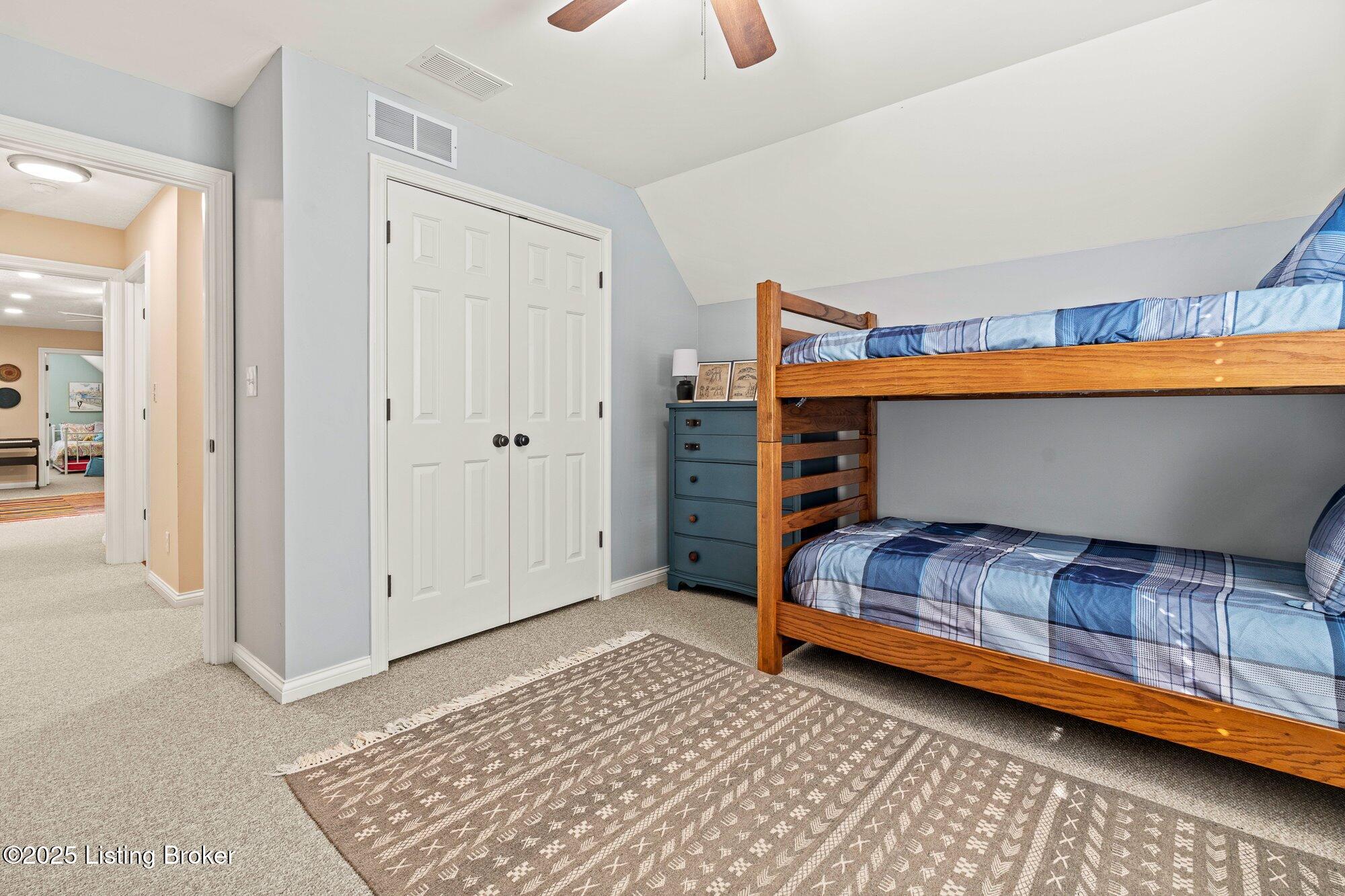113 Stoneledge Dr