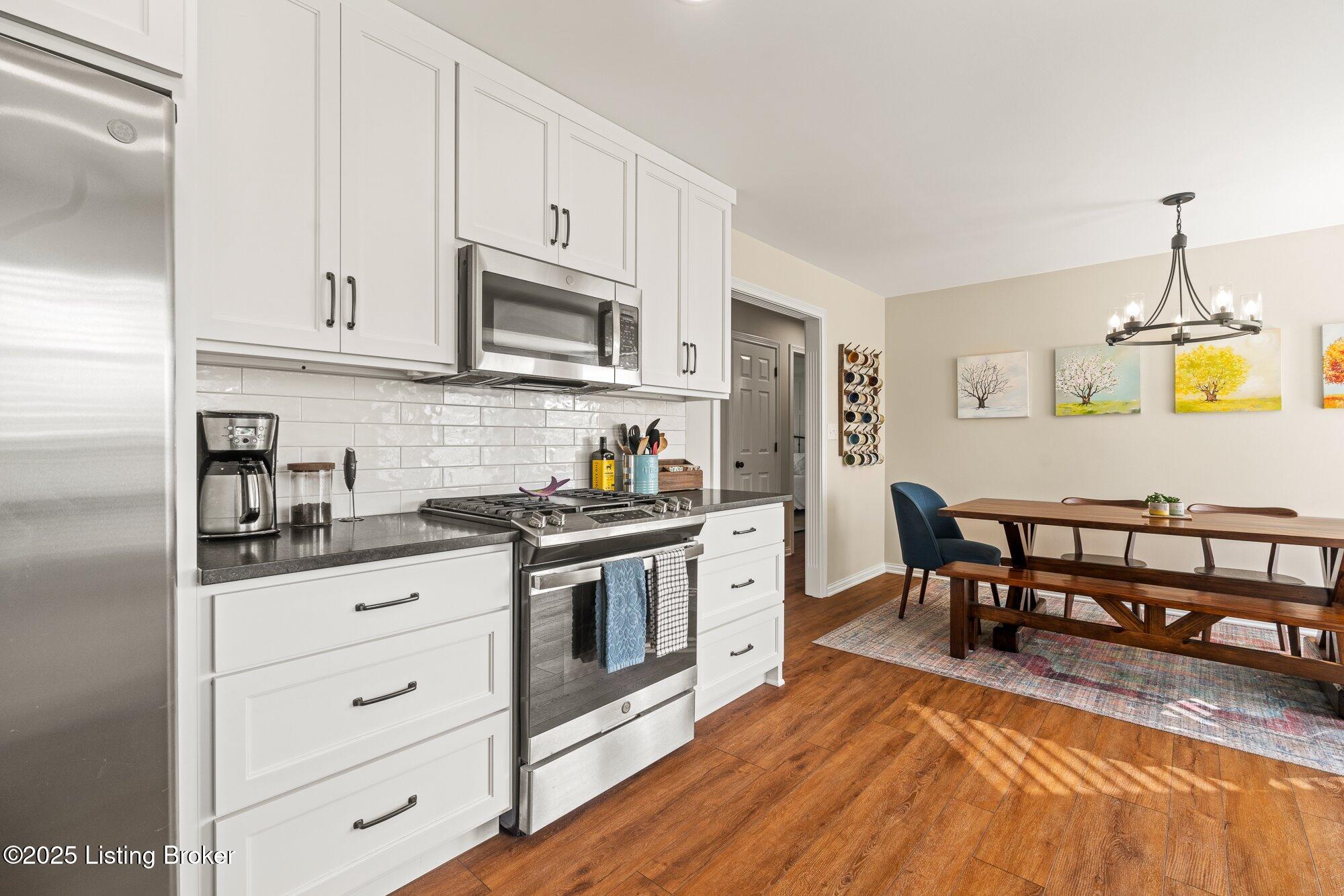 113 Stoneledge Dr
