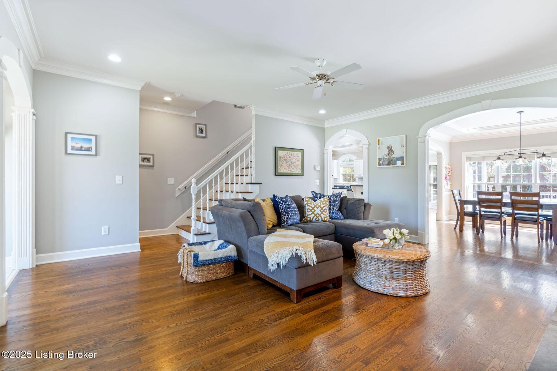 3025 Albrecht Dr