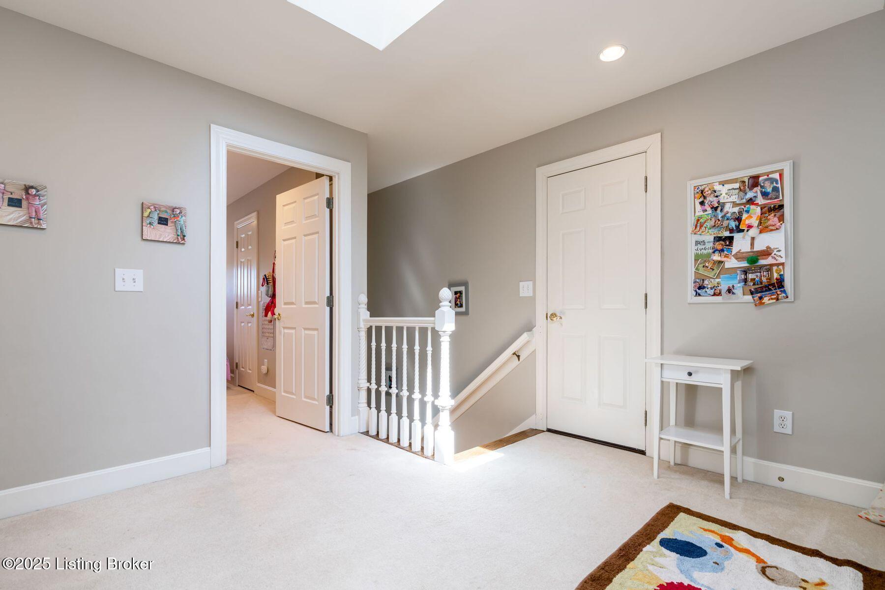 3025 Albrecht Dr