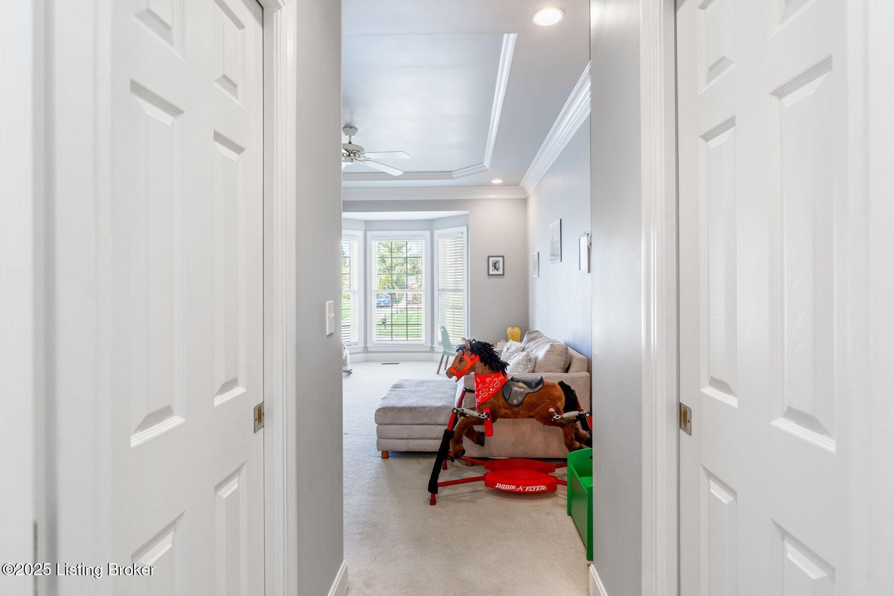 3025 Albrecht Dr