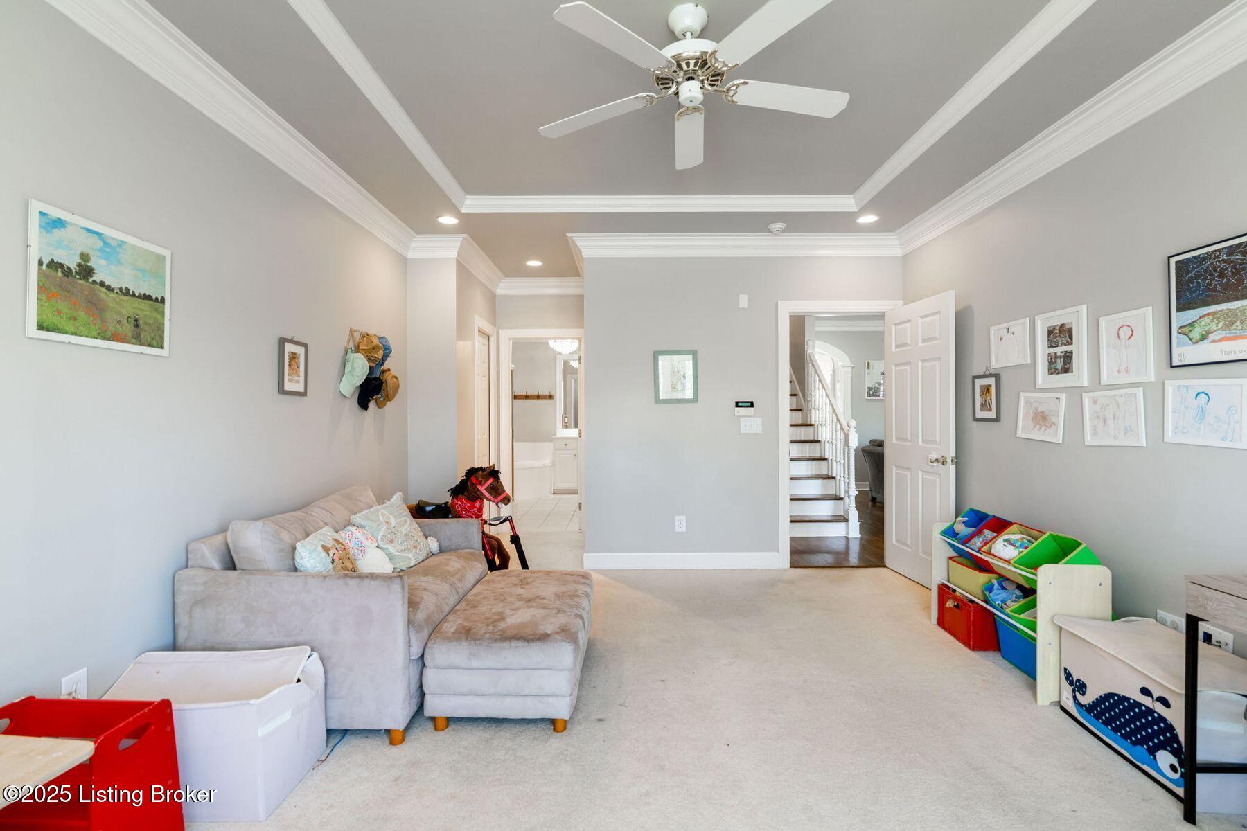 3025 Albrecht Dr