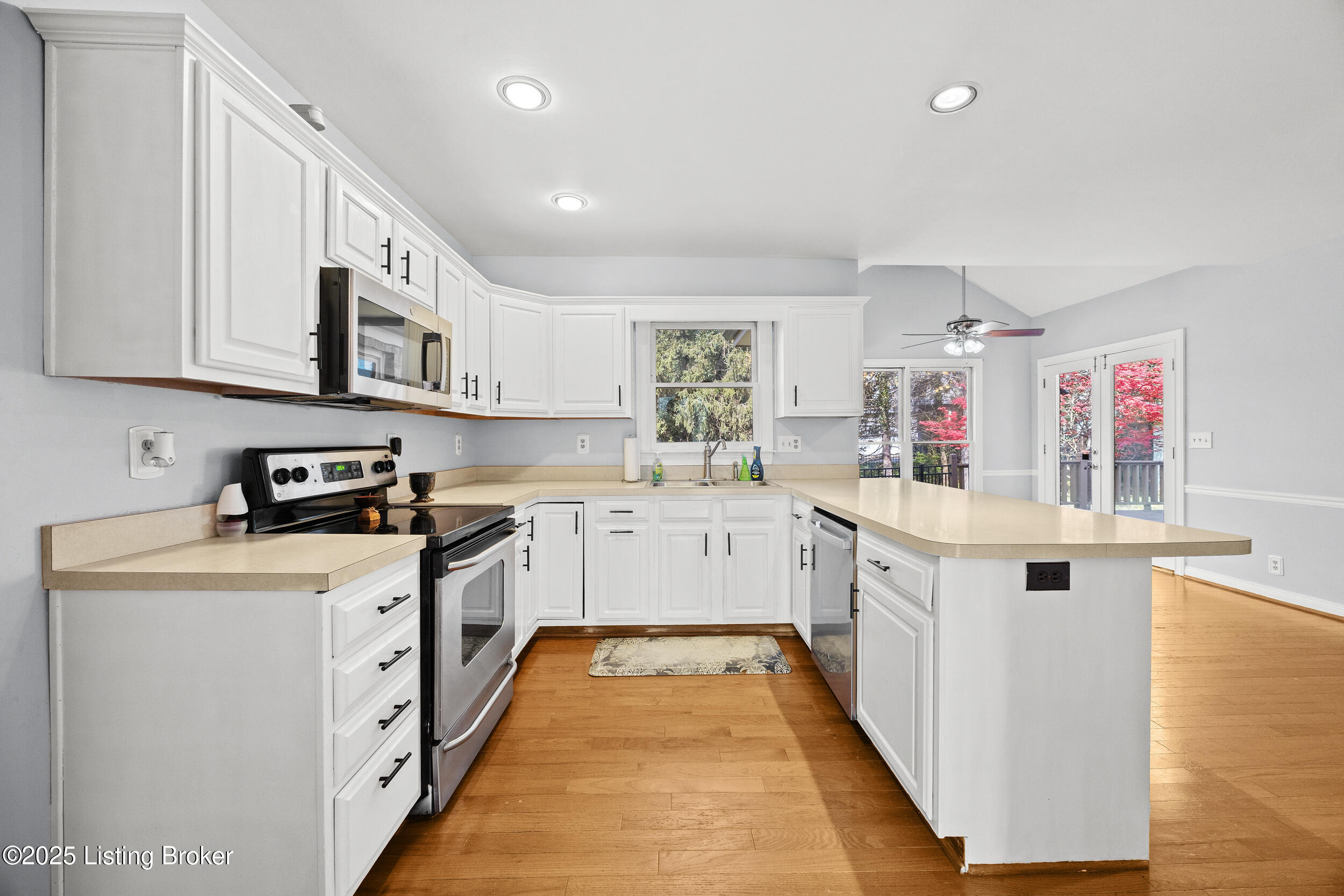 5706 Timber Ridge Dr