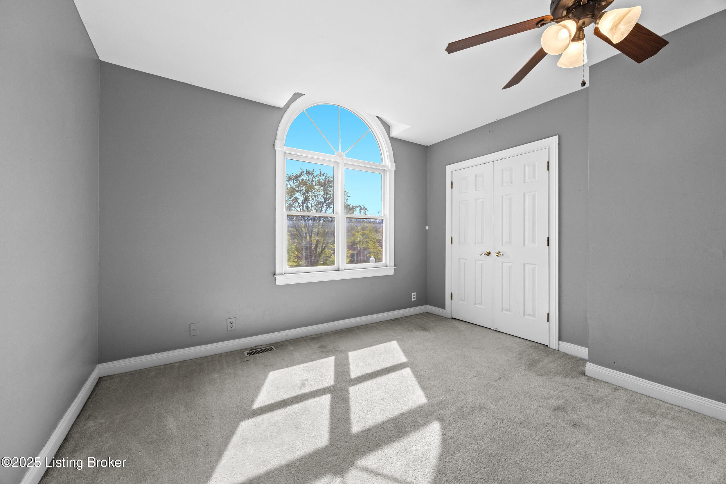 5706 Timber Ridge Dr