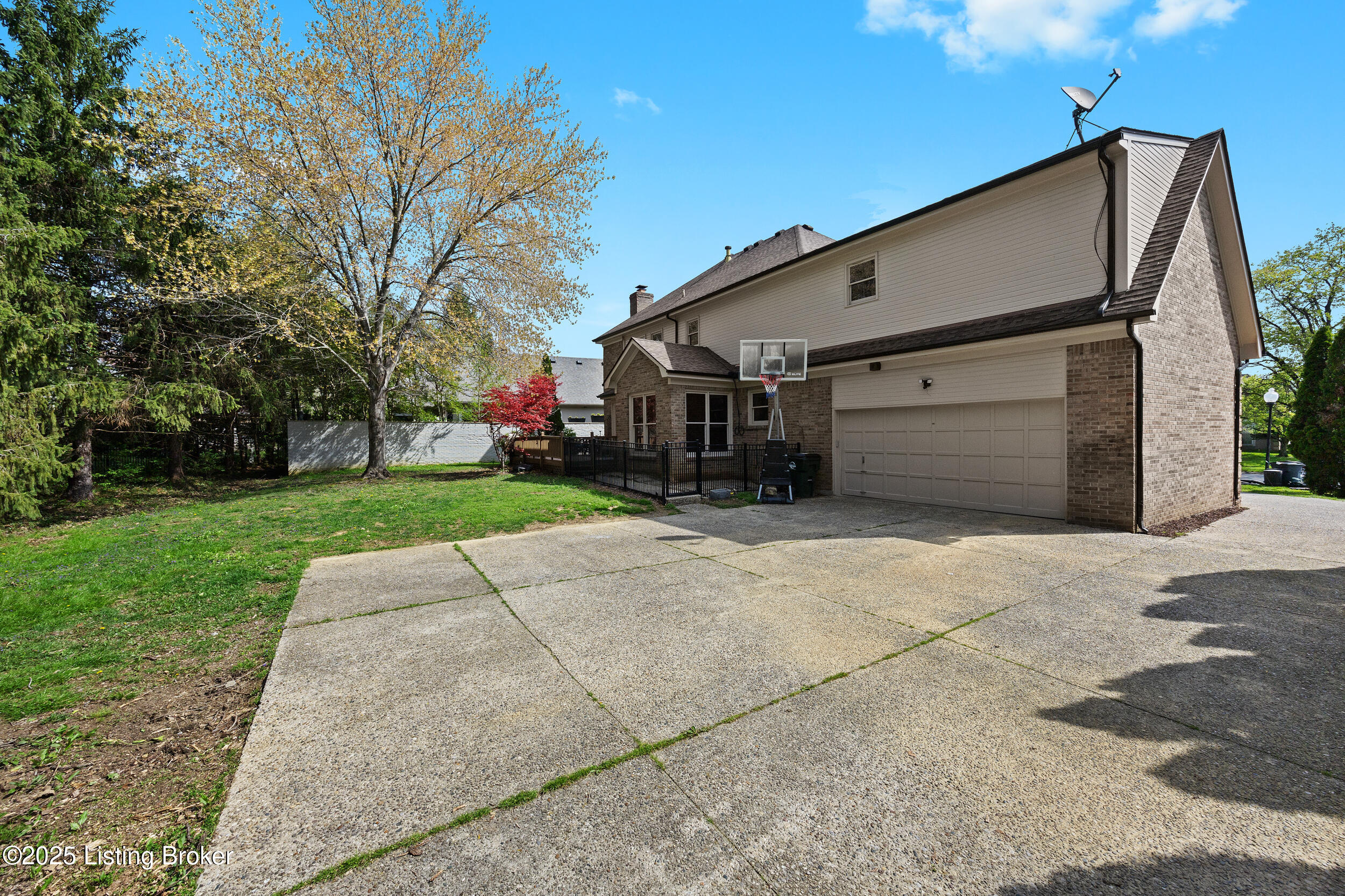 5706 Timber Ridge Dr