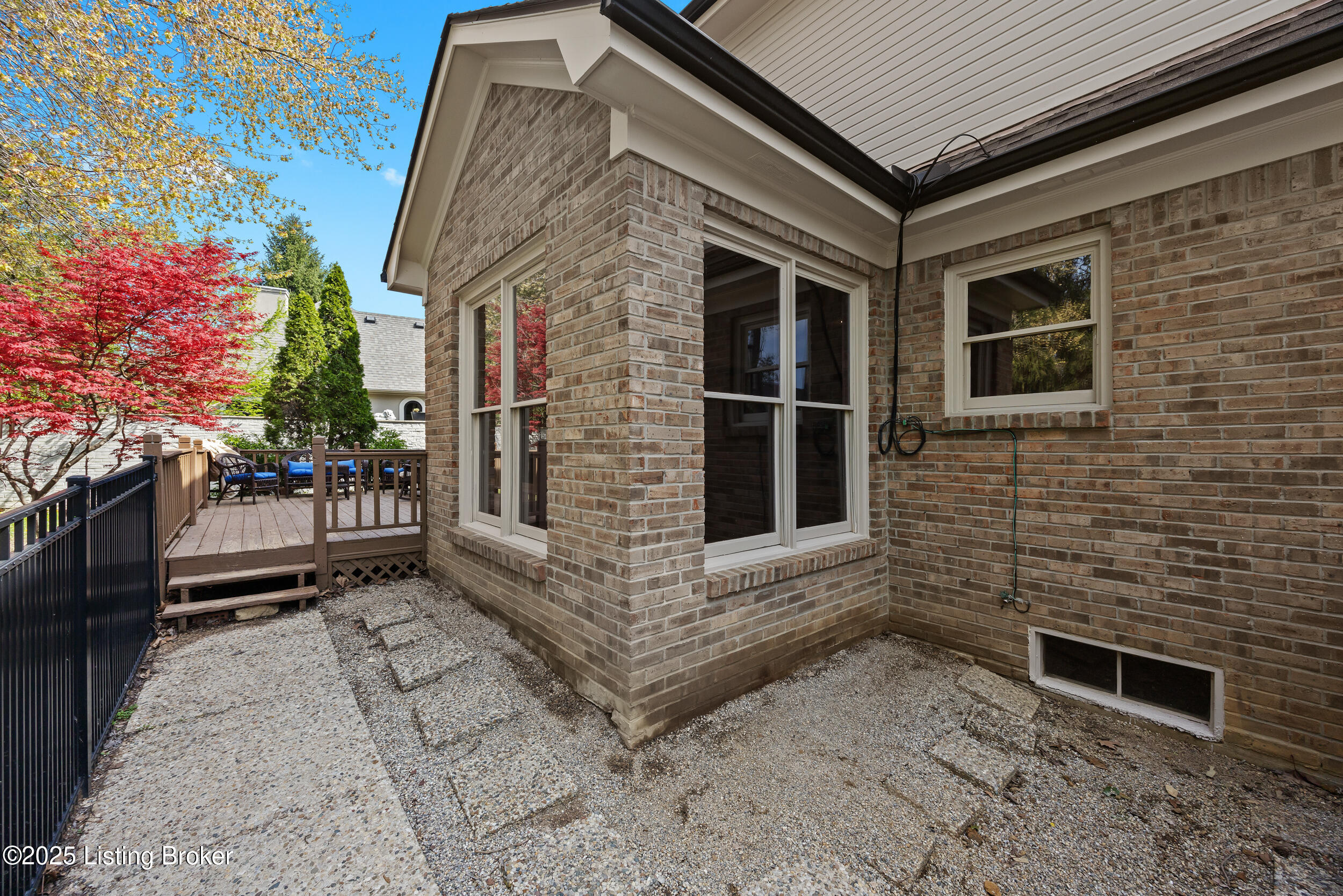 5706 Timber Ridge Dr