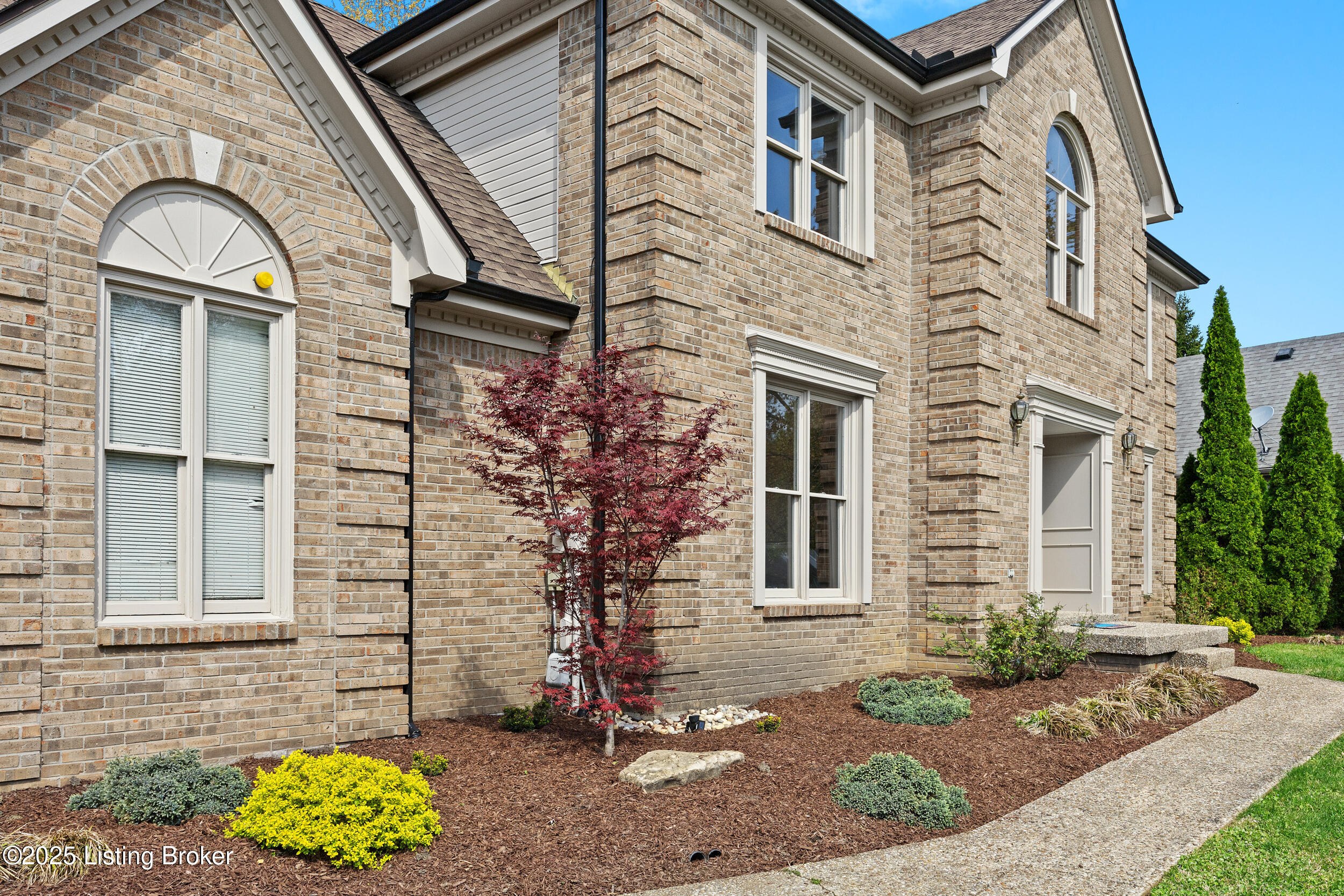 5706 Timber Ridge Dr