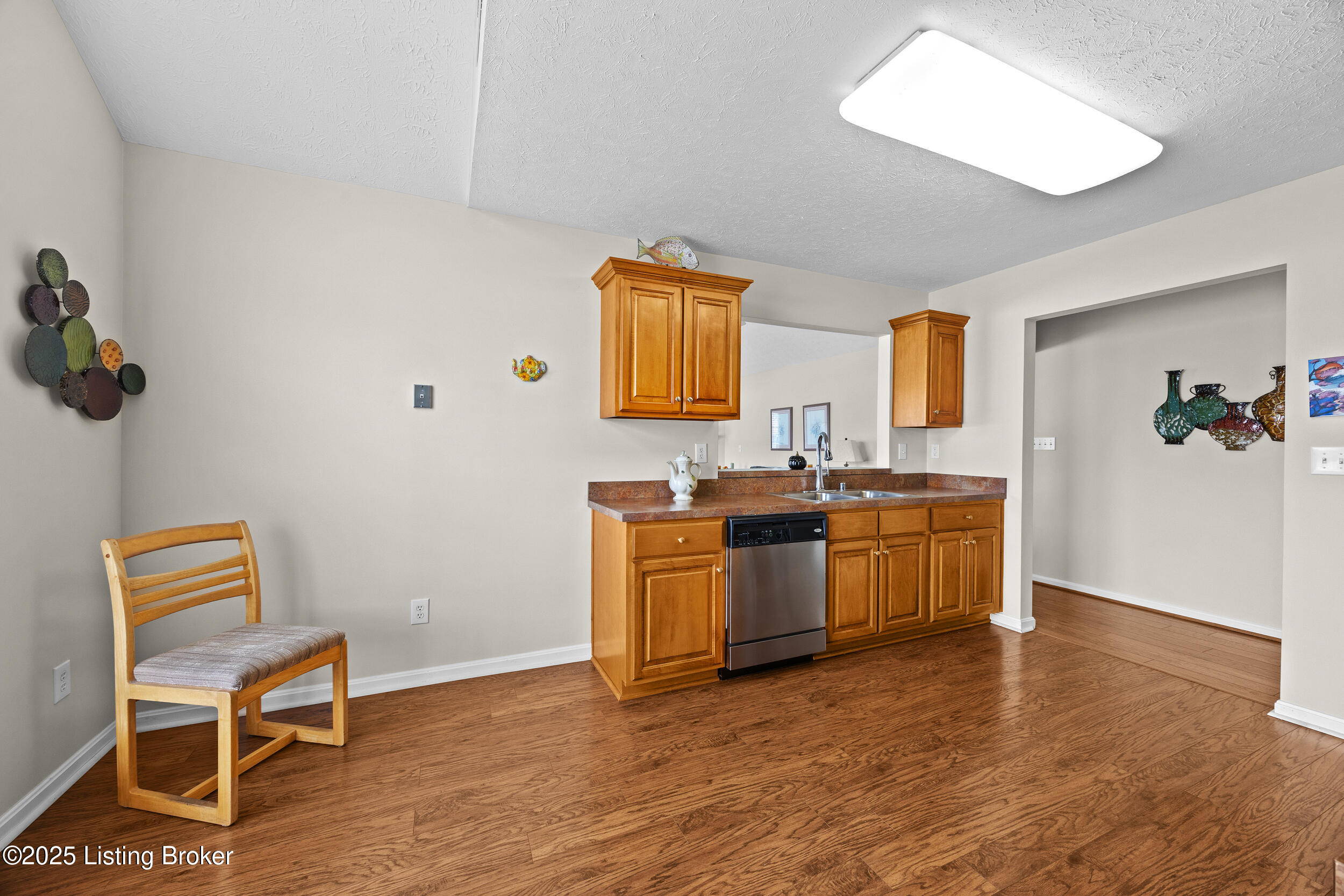 7601 Eagle Landing Way