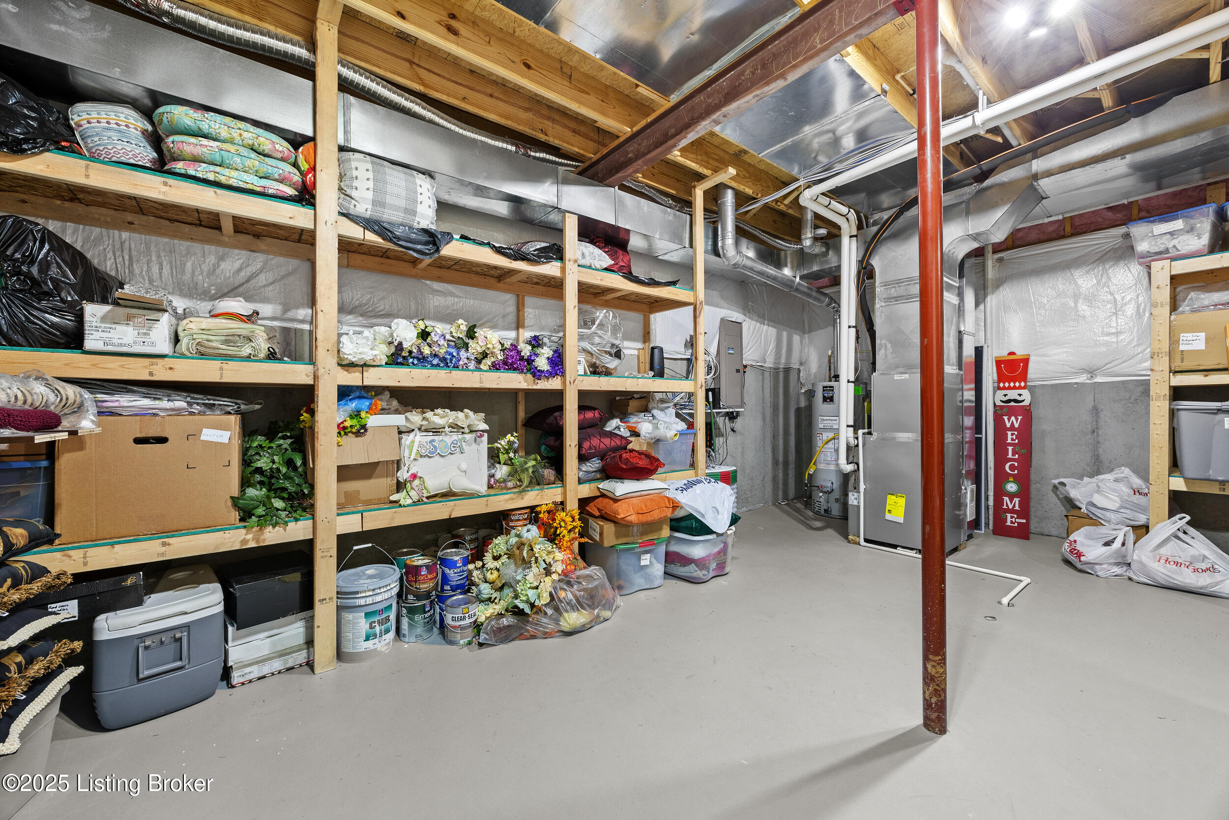 104 Whispering Pines Cir