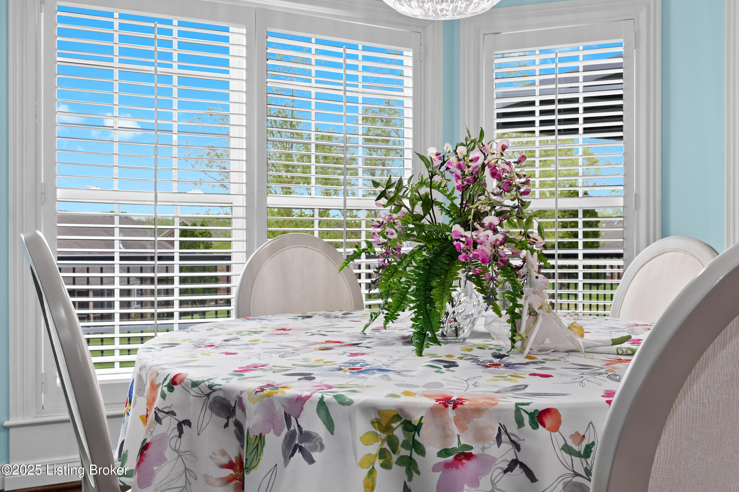 104 Whispering Pines Cir