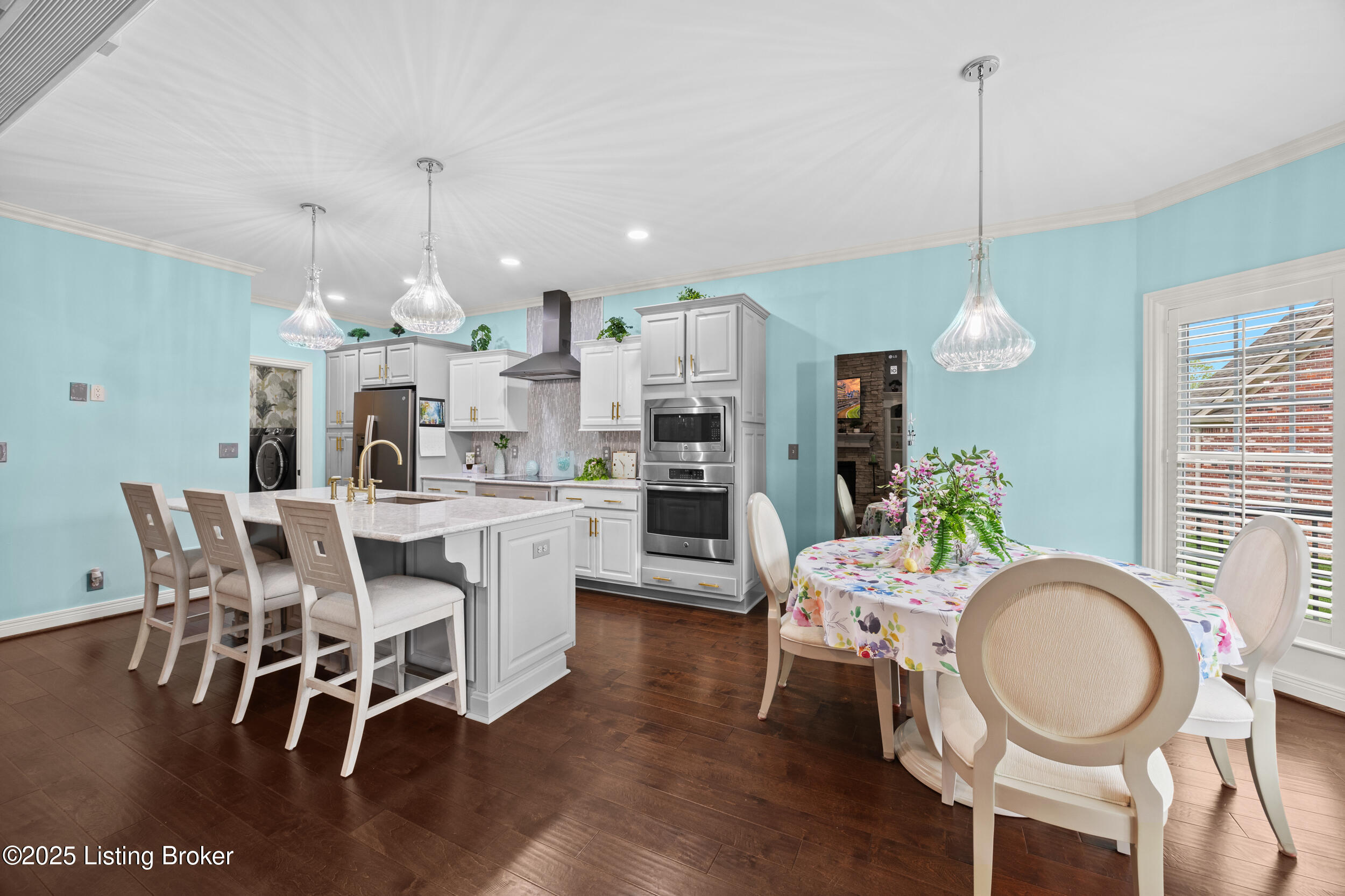 104 Whispering Pines Cir