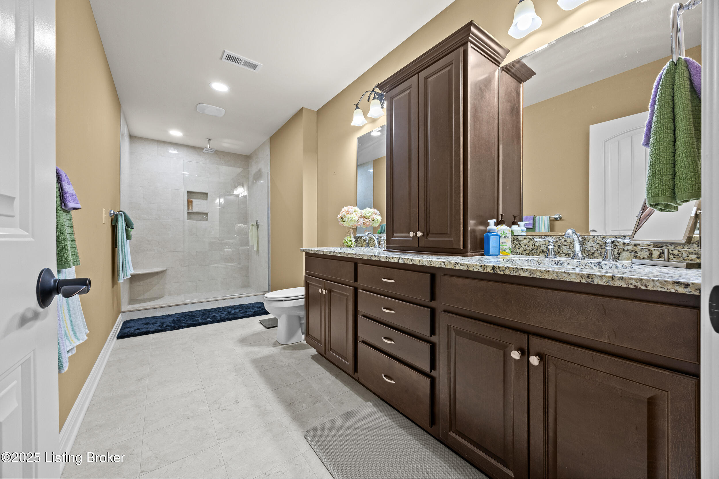 104 Whispering Pines Cir